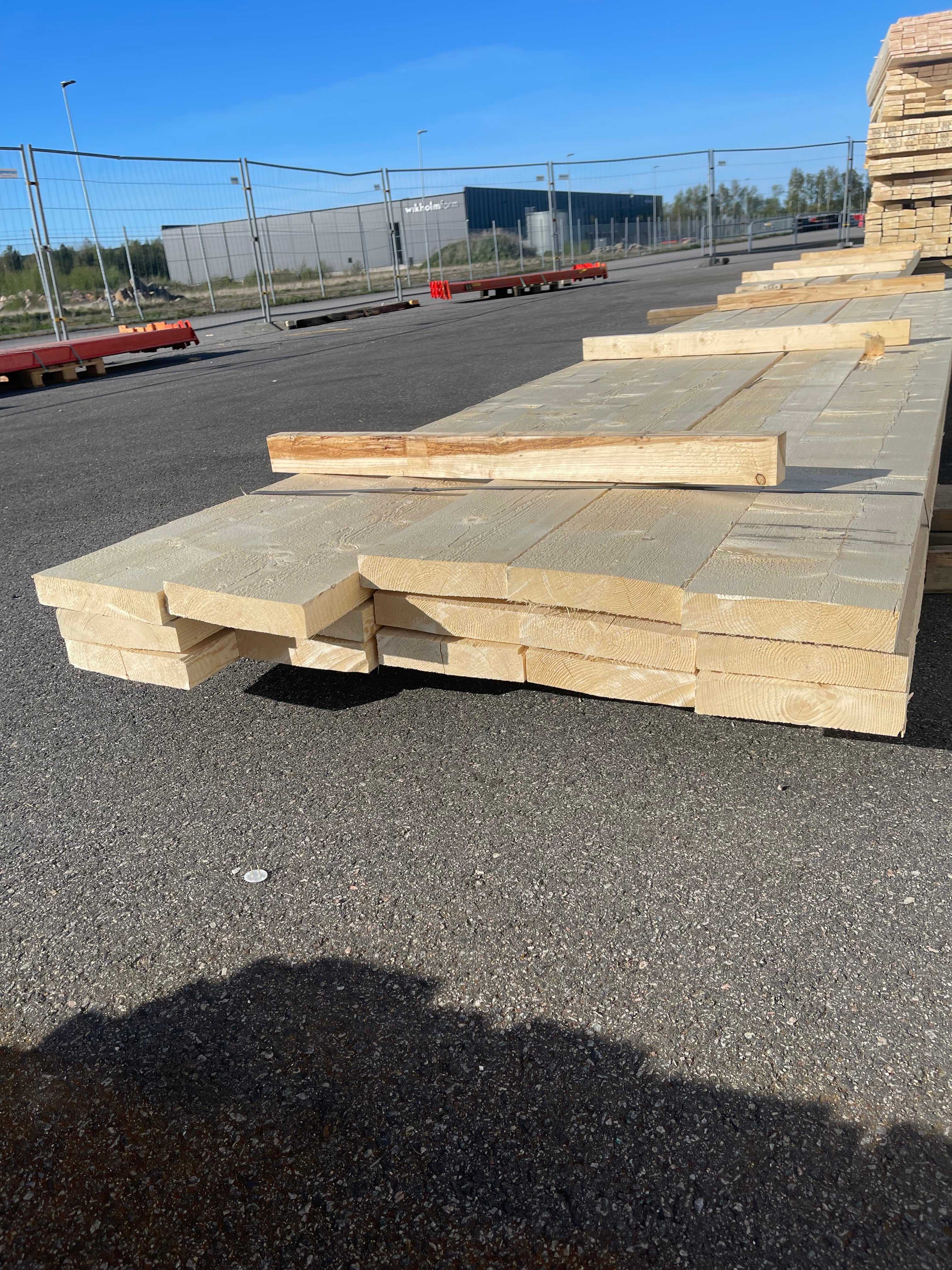 Paket Reglar Ohyvlade 47x225 mm – 4,80 m (10 st) + 5,10 m (5 st)