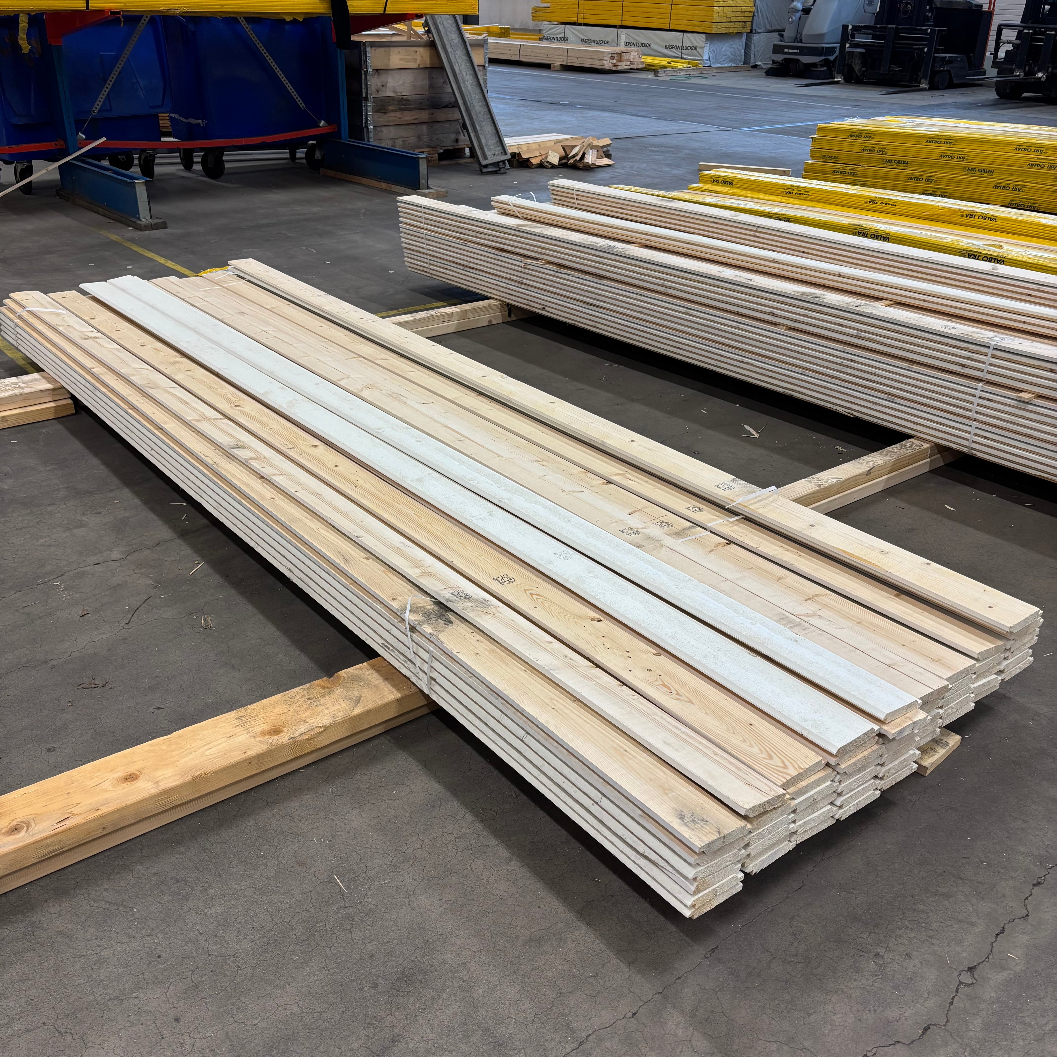 Paket Ytterpanel Dubbelfas Fals 22x120mm 3,60m – 55 st (gran, grundmålad vit)