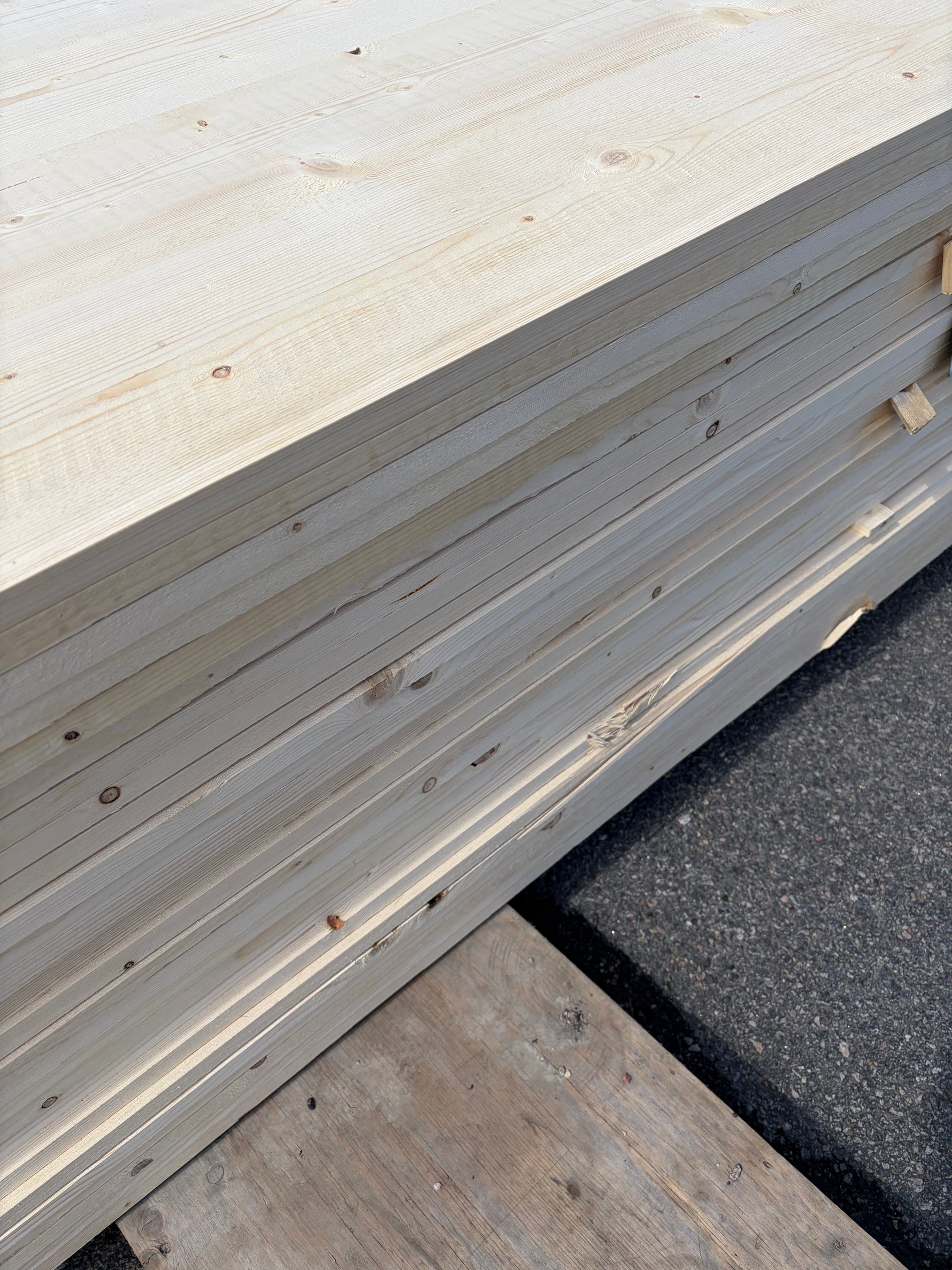 Paket Finsågade Brädor 22x195mm, 130st 5,40m (Andra sortering)