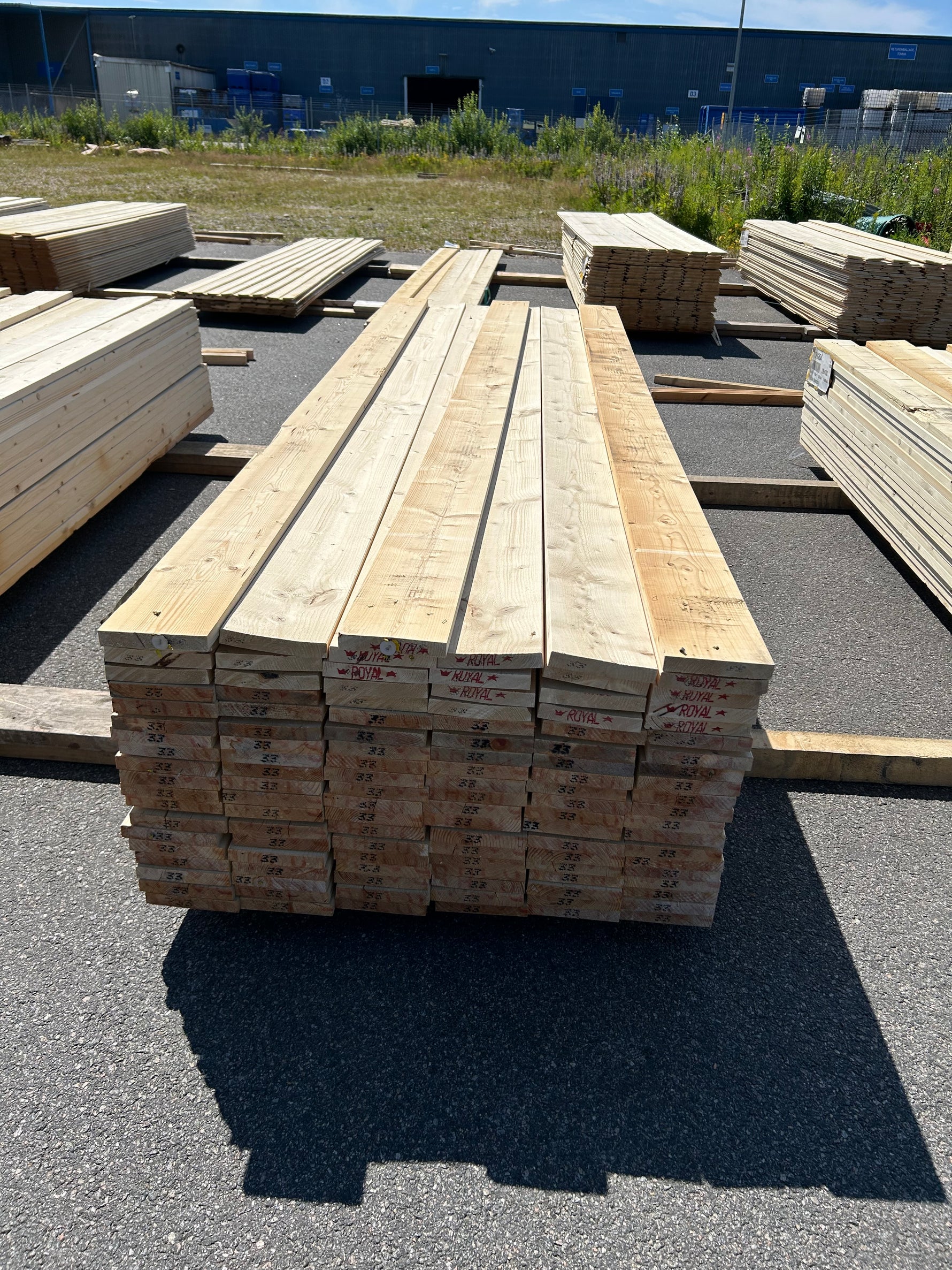 Paket Finsågade Brädor 28x170mm 3.30m 117st Obehandlade