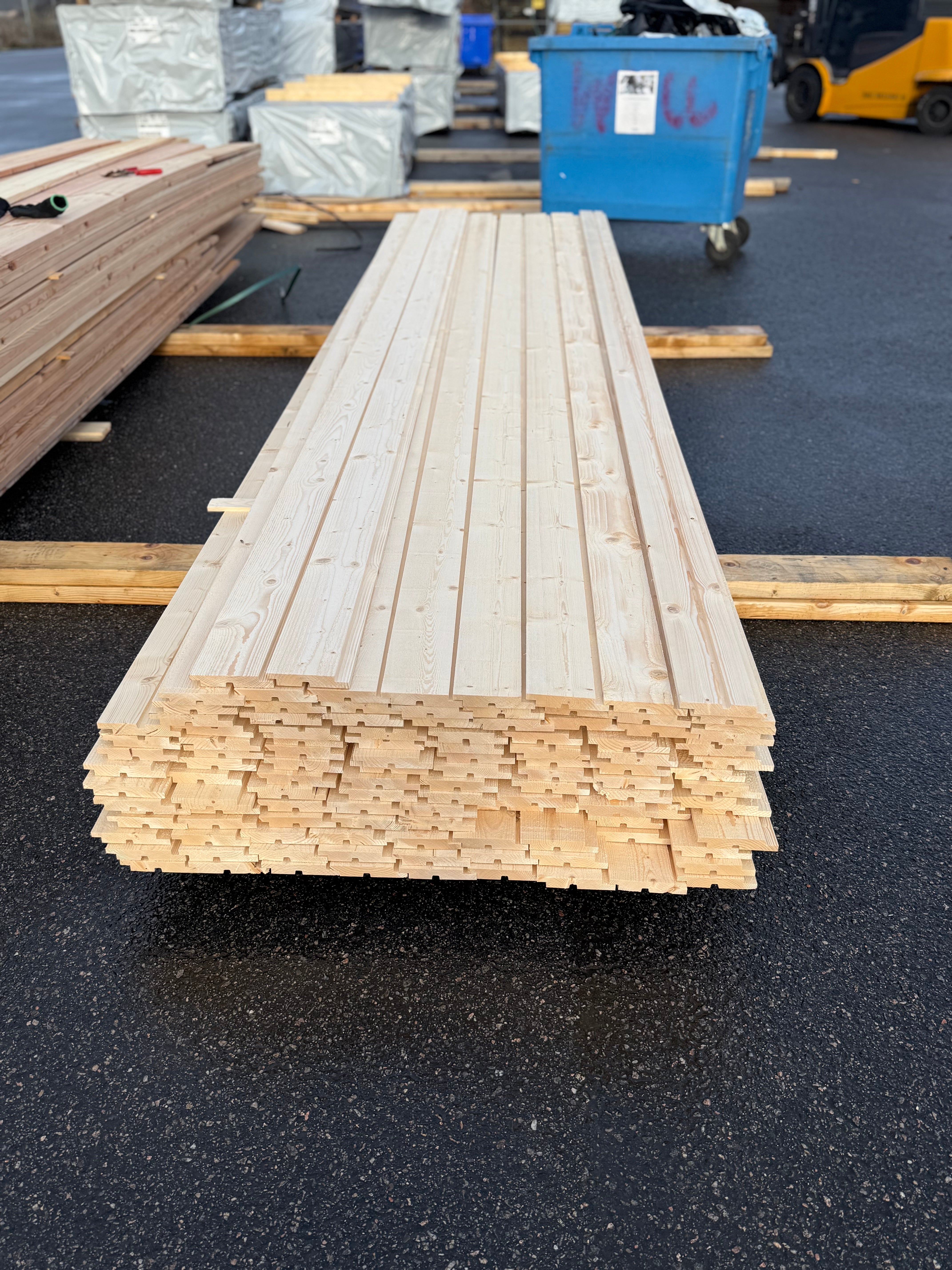 Paket Hakfals 22x120mm – 126 st (4,2 m, gran, obehandlad) Revor