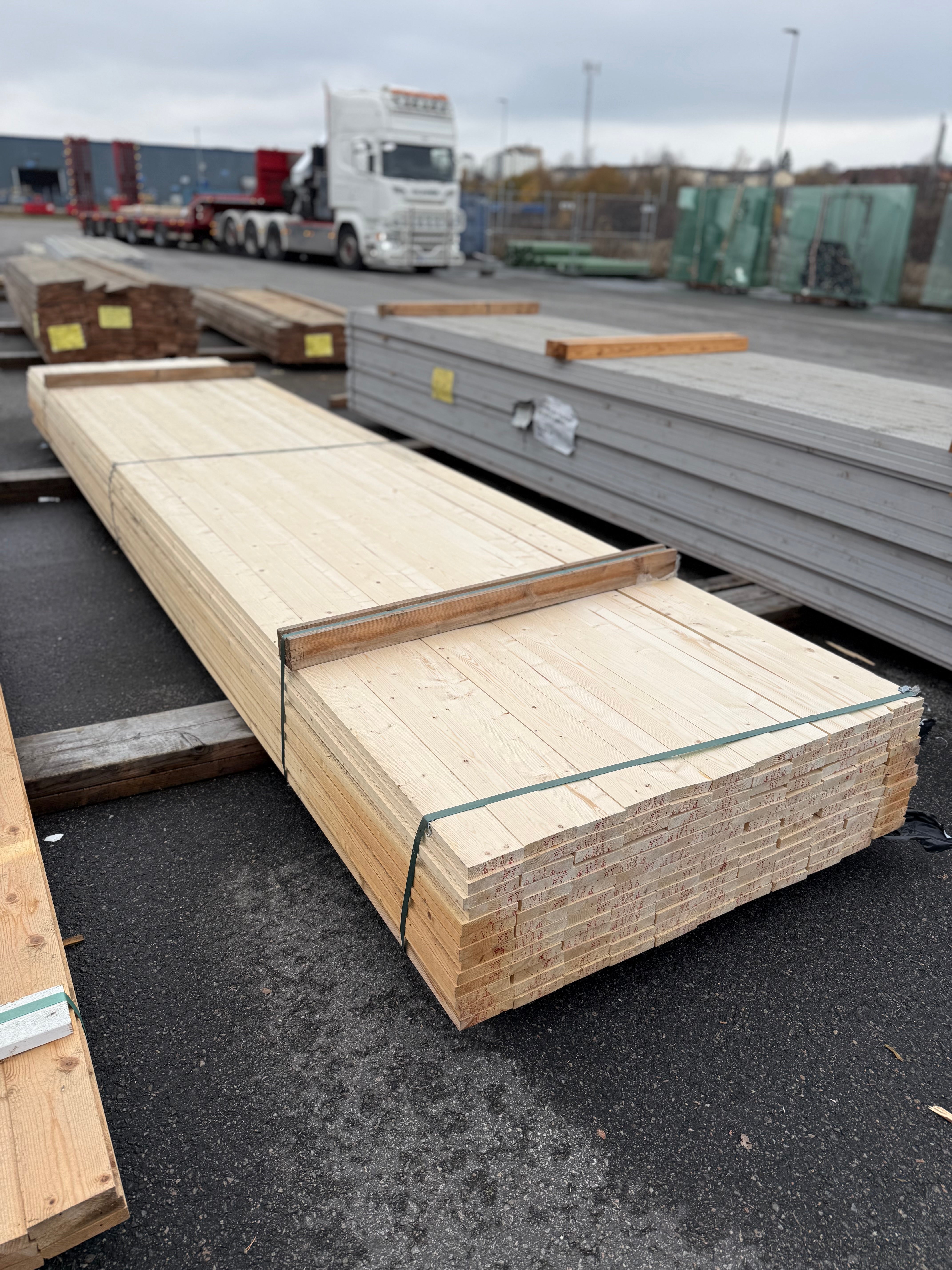 Paket Finsågade Brädor 21x95mm – 143 st (4,80 m, Obehandlad Gran)