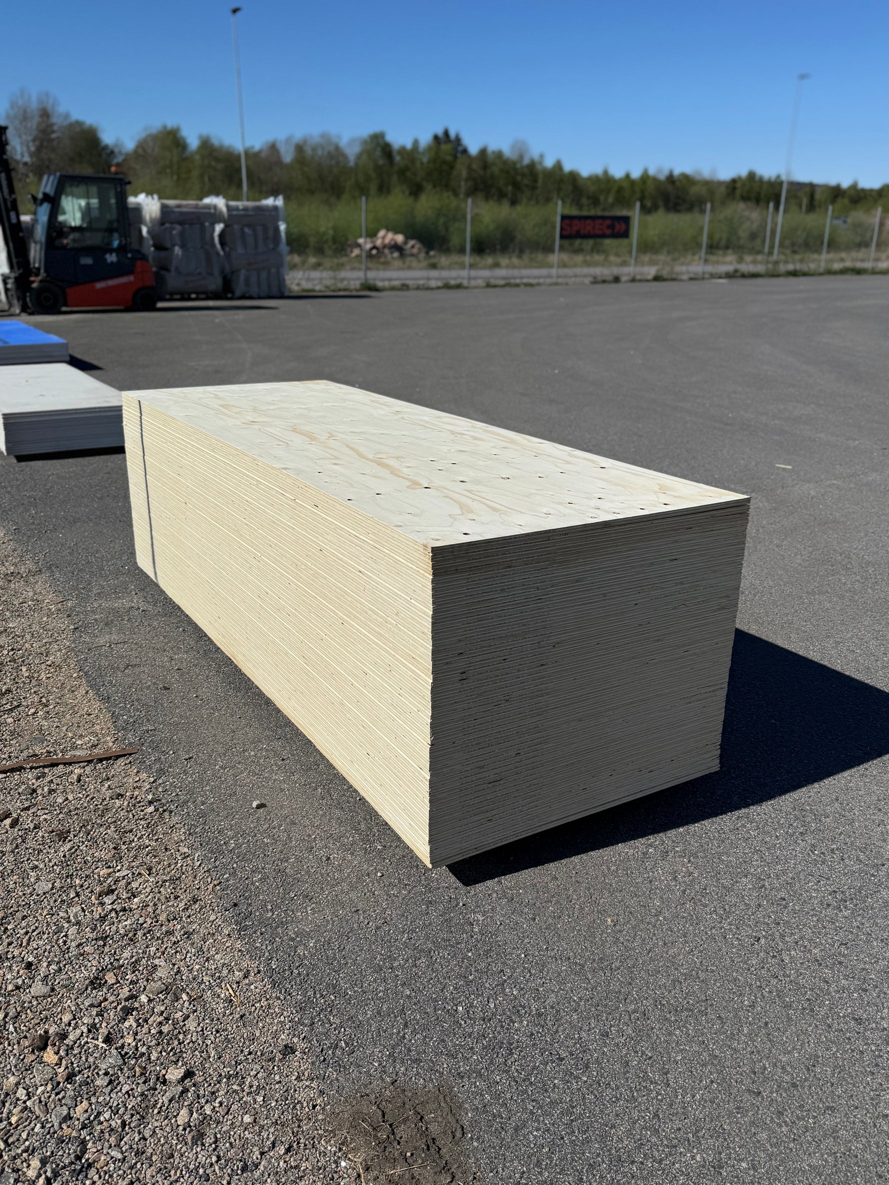 Parti Plywood 15x900x2500mm (49st)
