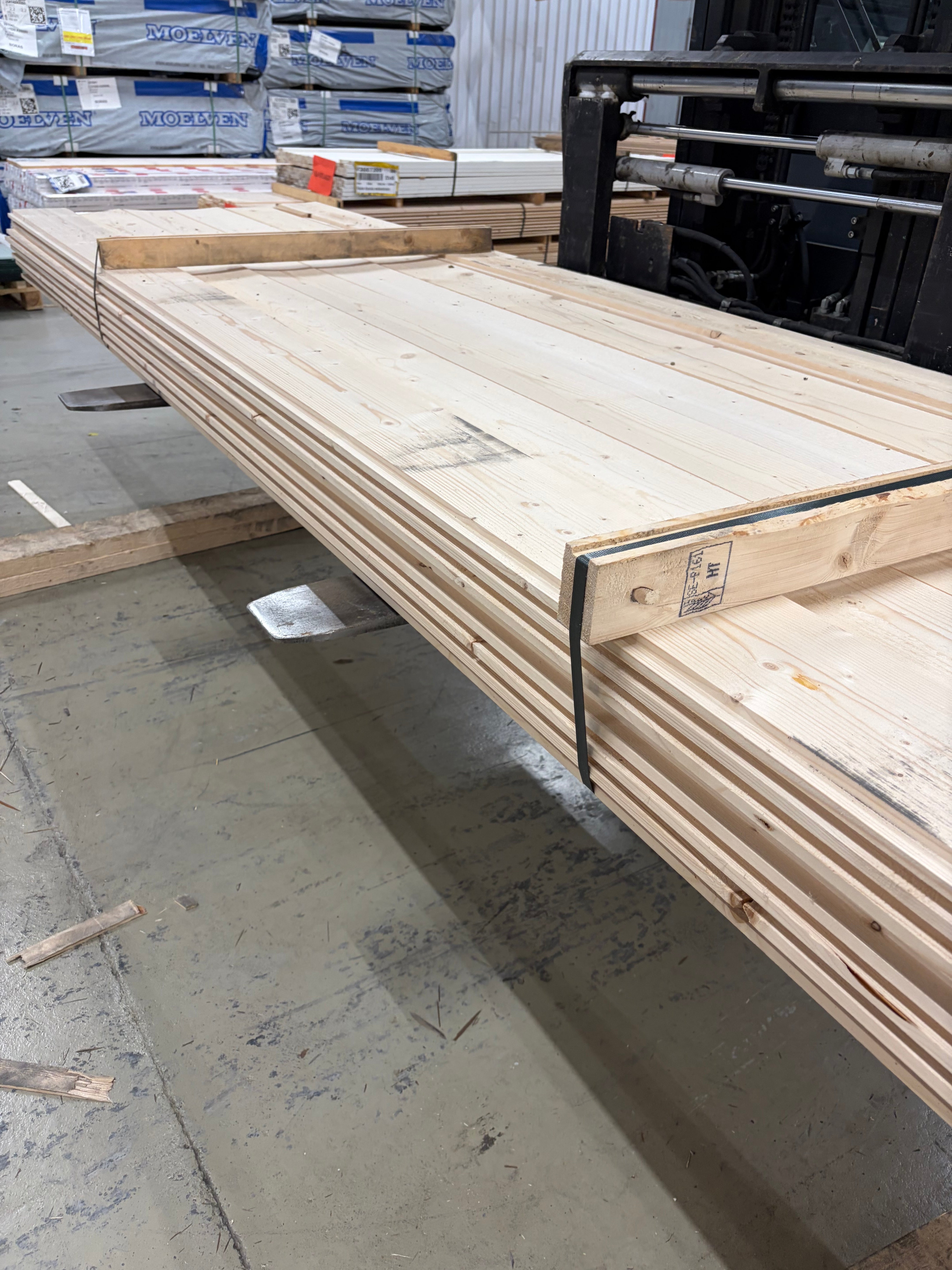 Paket Ytterpanel Hakfals 22×170 – 44 st (4.20 m) Obehandlad