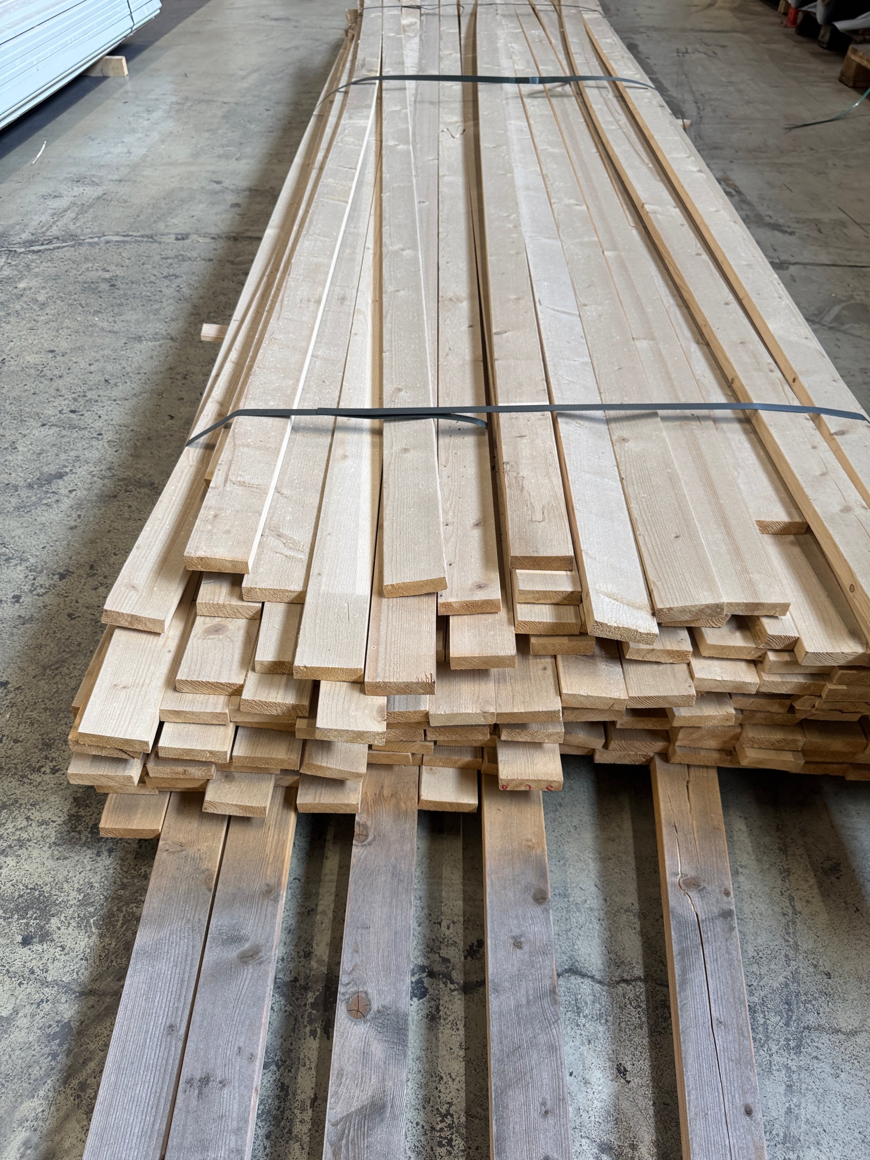 Paket Finsågad Panel 22x70mm – ca 130 st B-sortering