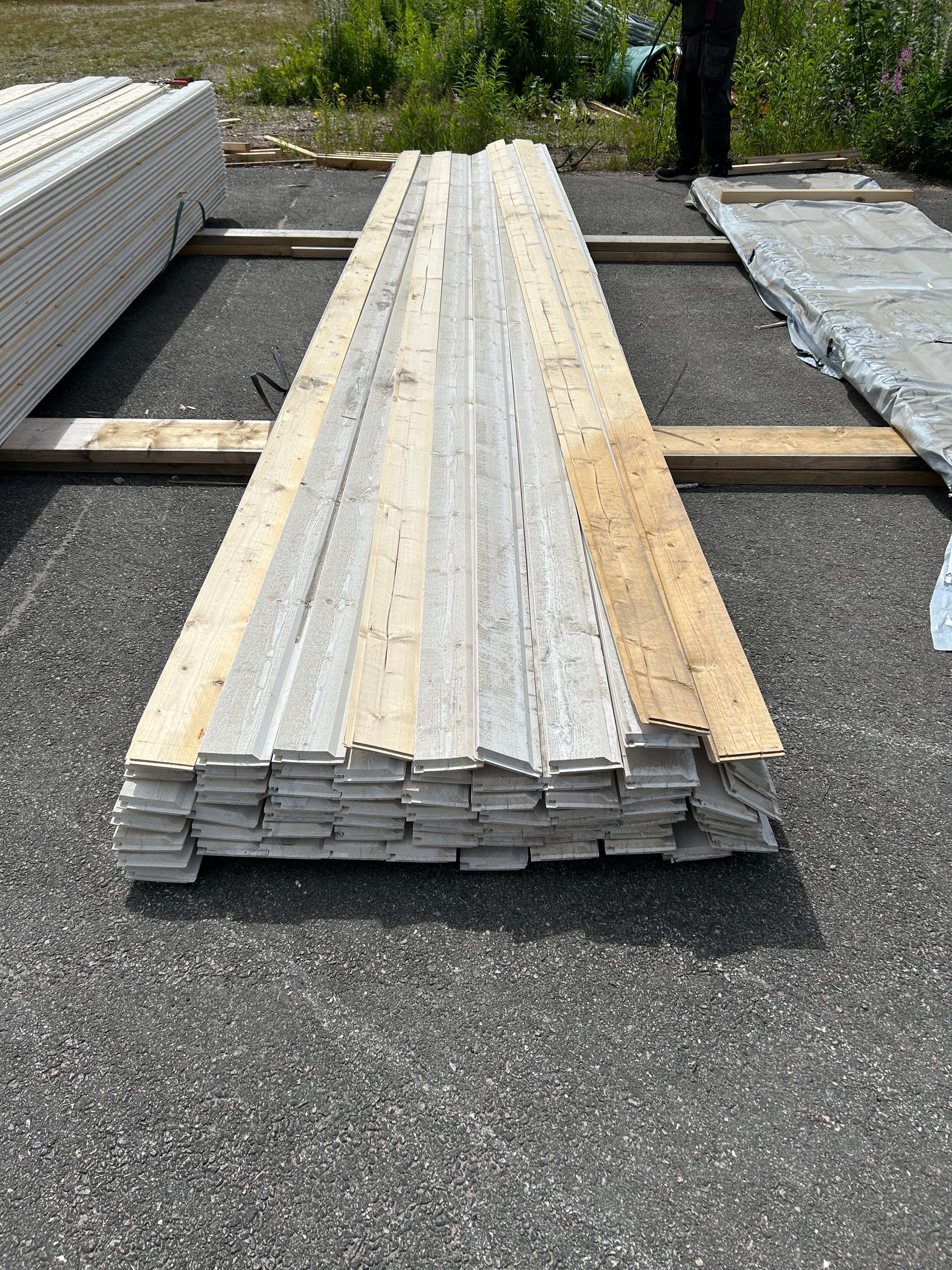 Paket Enkelfas Ändspont 22x120mm 65st 5.40m Grundmålad