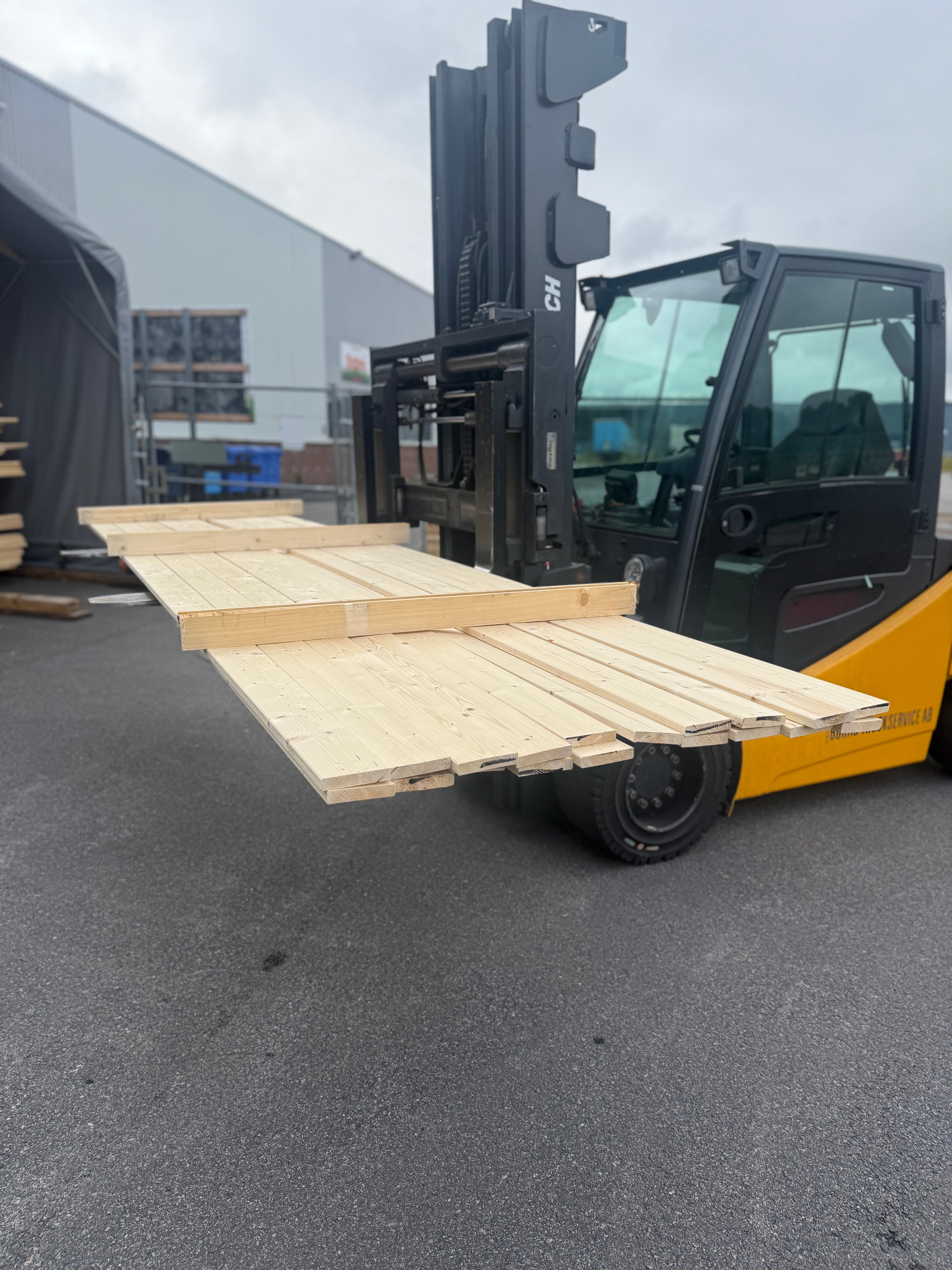 Paket Hyvlade Brädor 17x95 4.20m 19st vrak