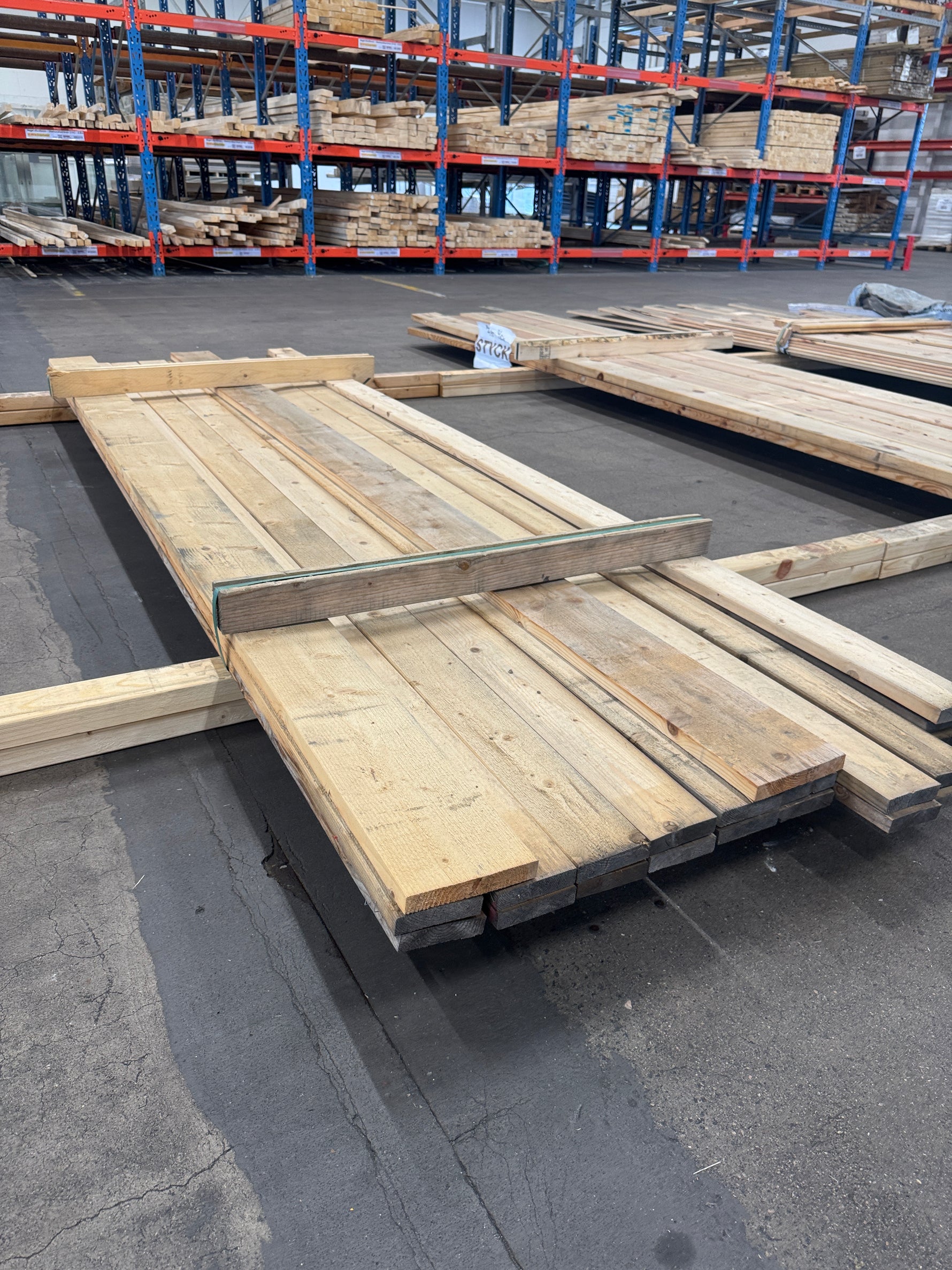 Paket Finsågade Brädor 22x95 och 22x145 mm 3,00 m – 21 st