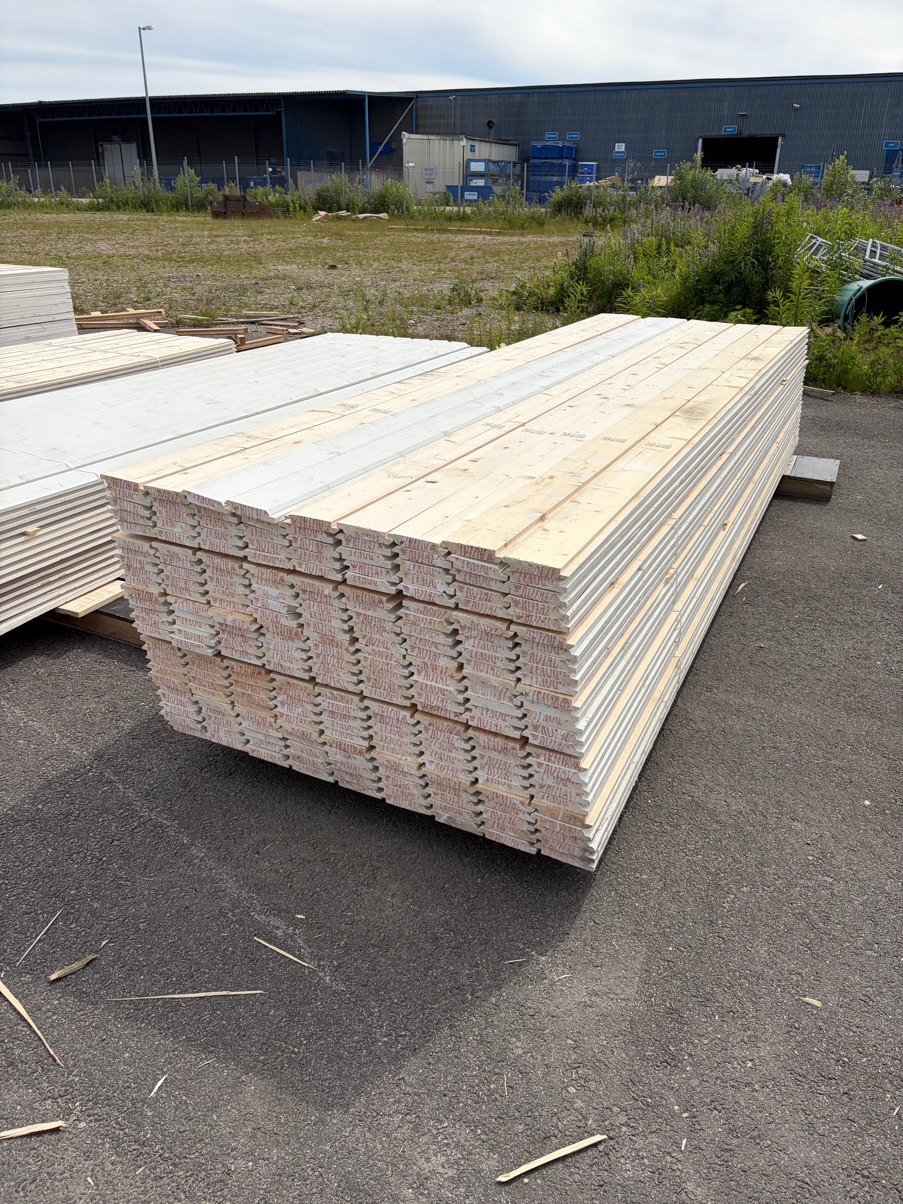 Paket Ytterpanel Dubbelfas Halvspont 22x120mm, 225st 3.60m Mellanstruken&nbsp;