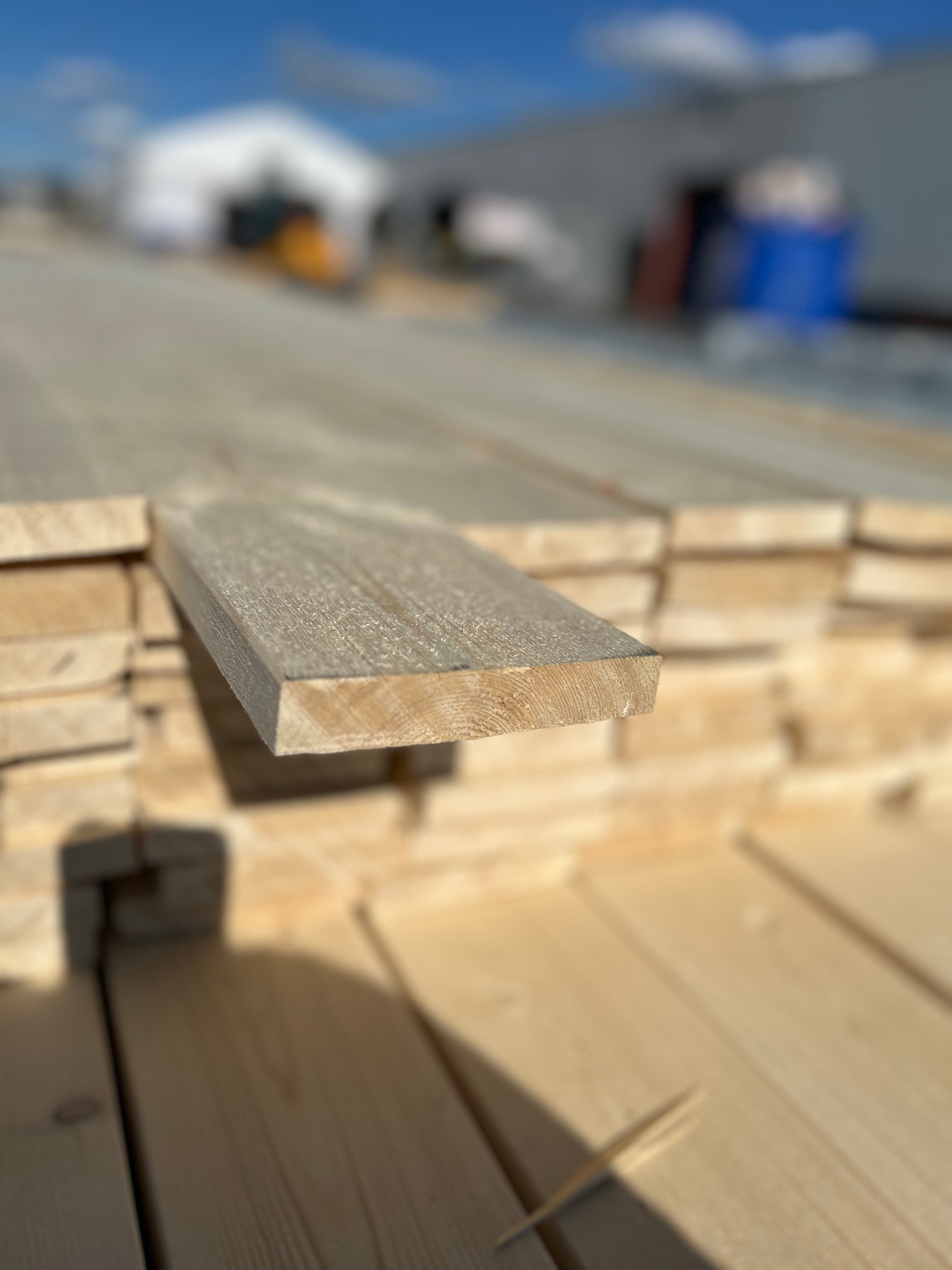 Paket Finsågad Panel 22x120mm 142st 4.80–5.40m – Andra sortering