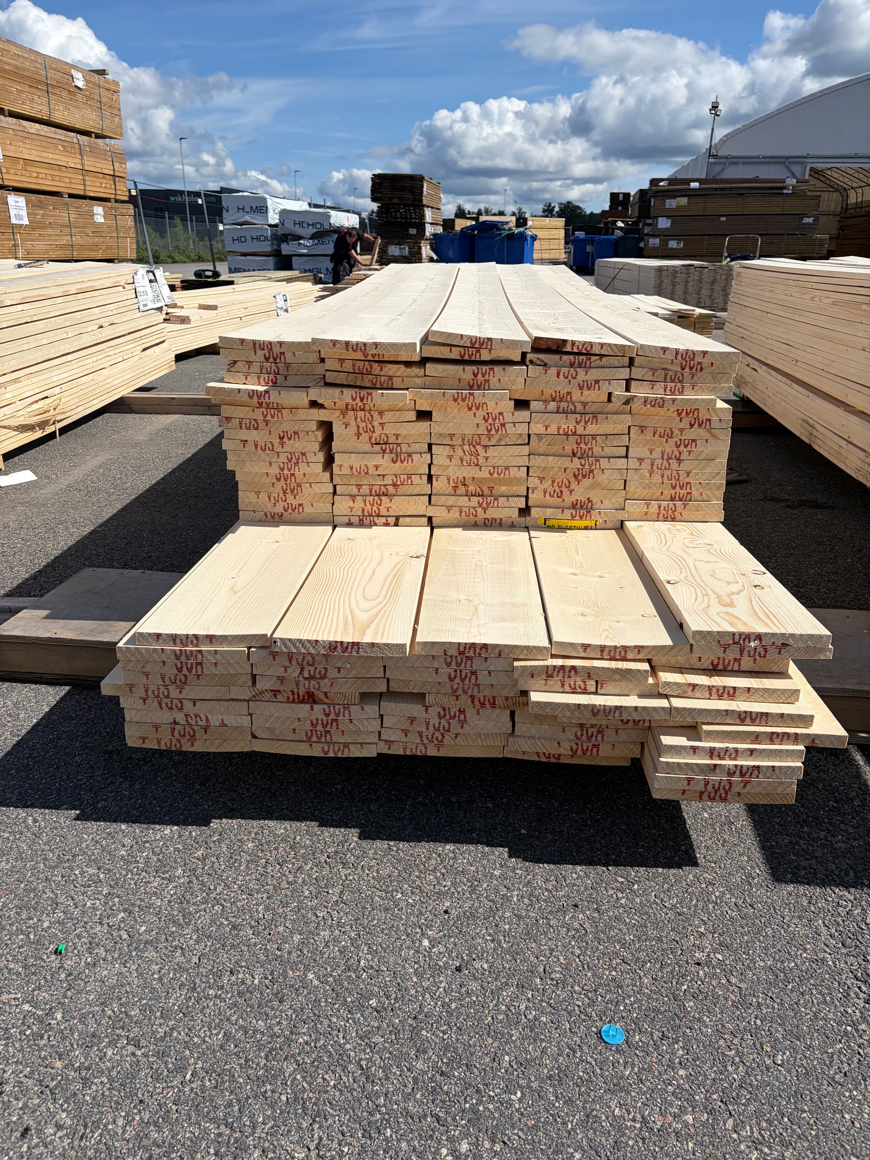 Paket Finsågade Brädor 22x195mm, 130st 3,60–4,20m (Andra sortering)