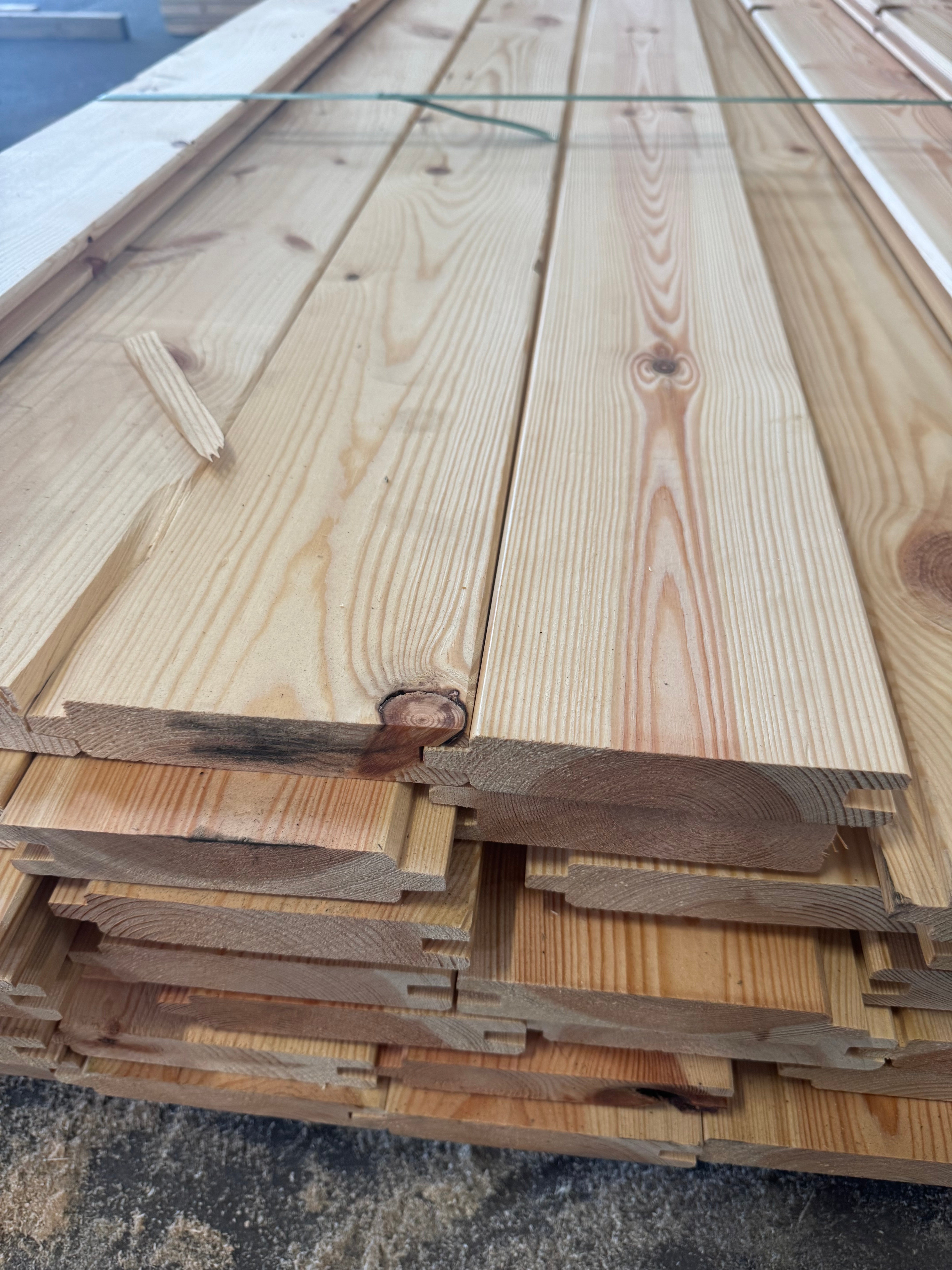 Paket Spontad Panel Hyvlad 27x145 mm – 3,60 m – 50 st – Obehandlad