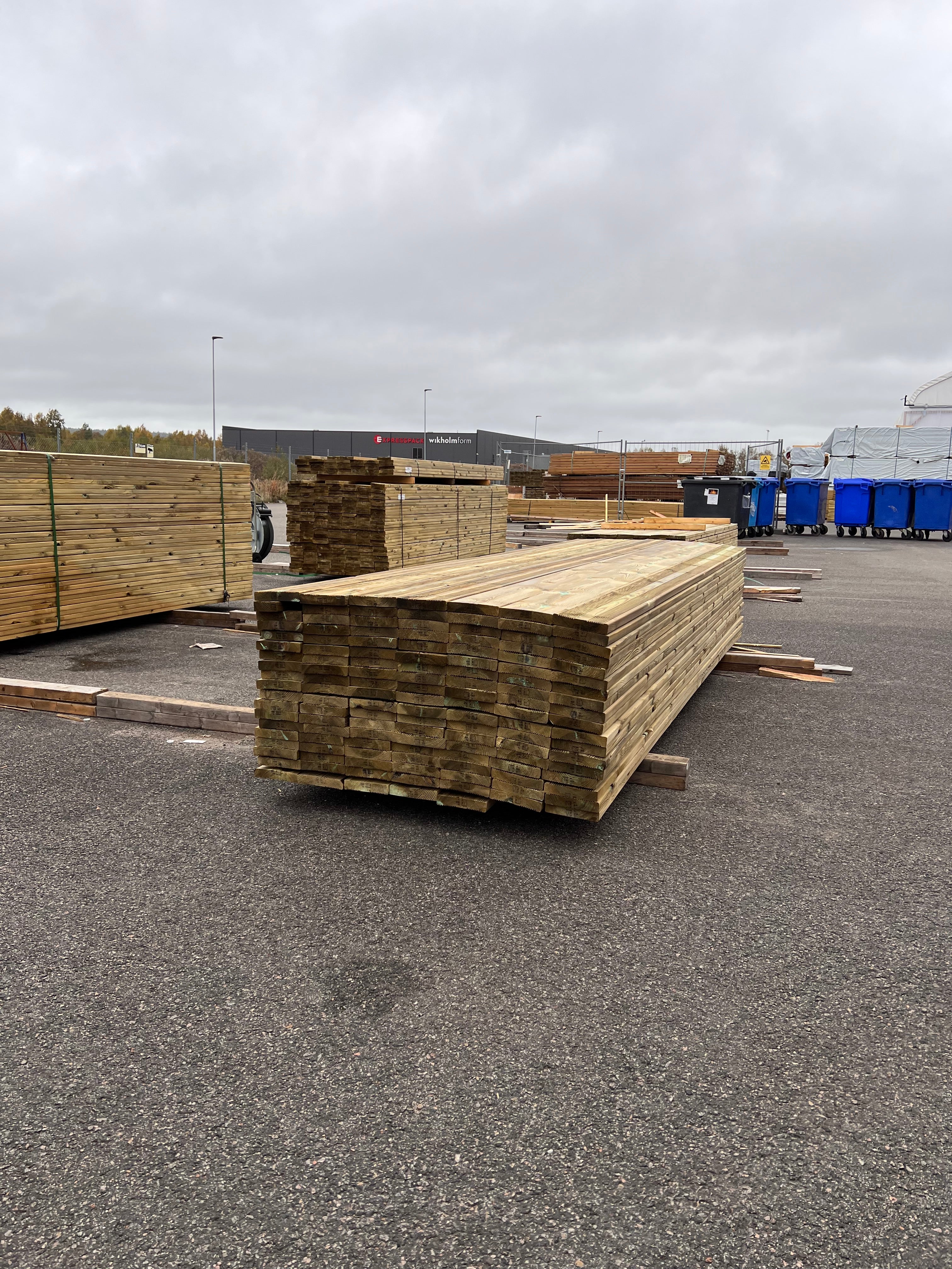Paket Tryckimpregnerad trall 27x145 Rillad 131 st 3.60m (B-Sortering)