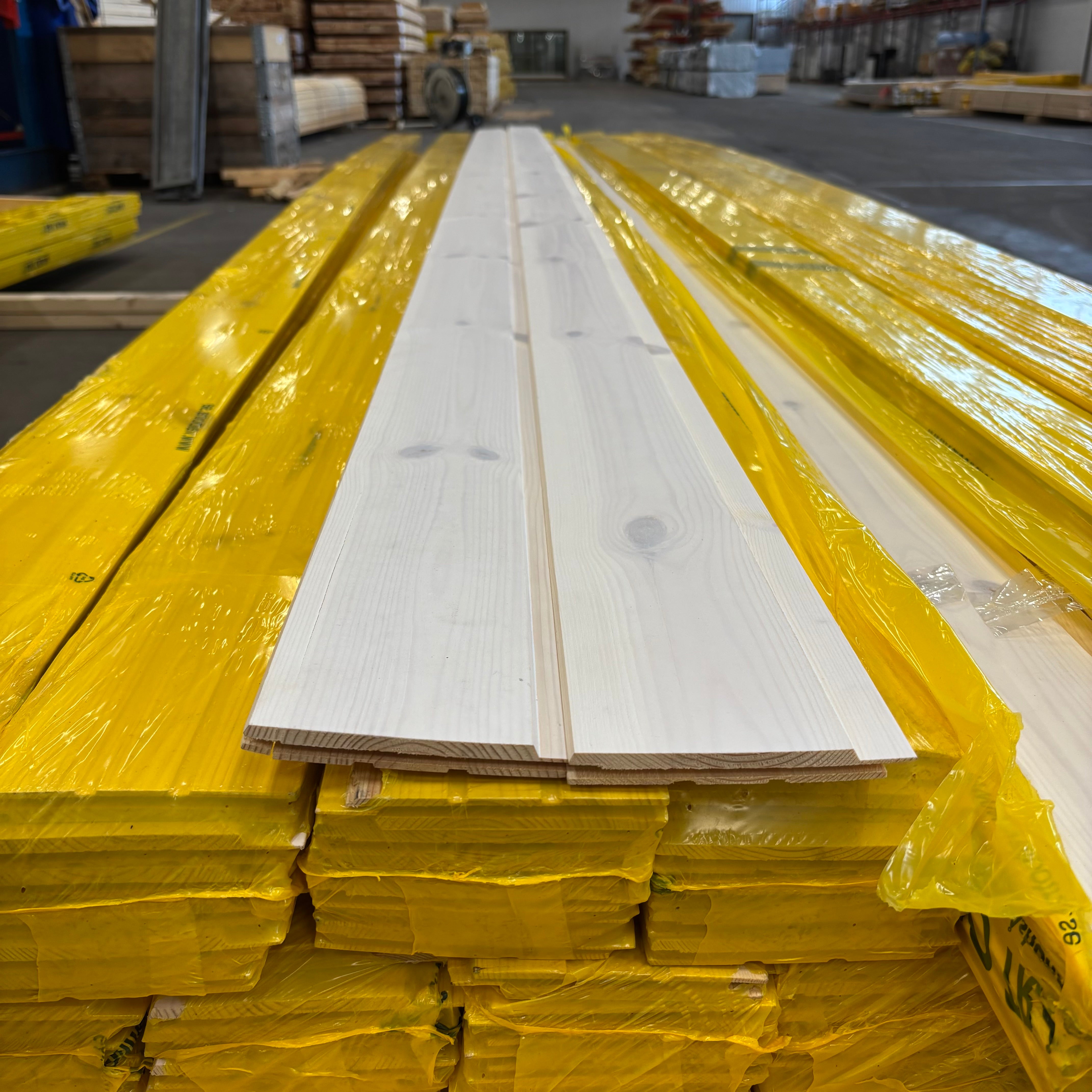 Paket Spårpanel Vitlasyr 13x120mm – 264 st 4,4–4,7m