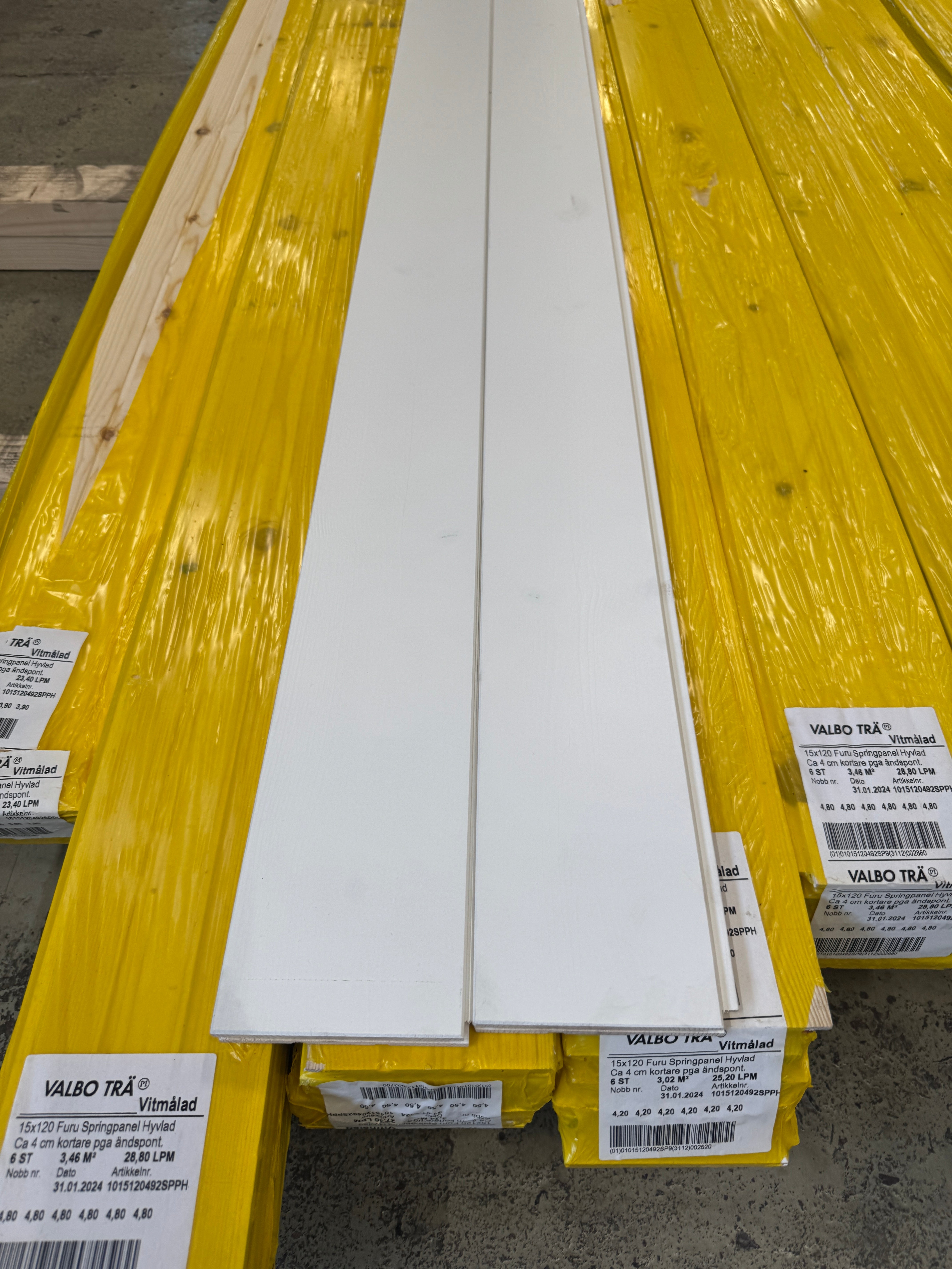 Paket Innerpanel 15x120mm – 8 pkt (3,90–4,76 m, furu, vitmålad)
