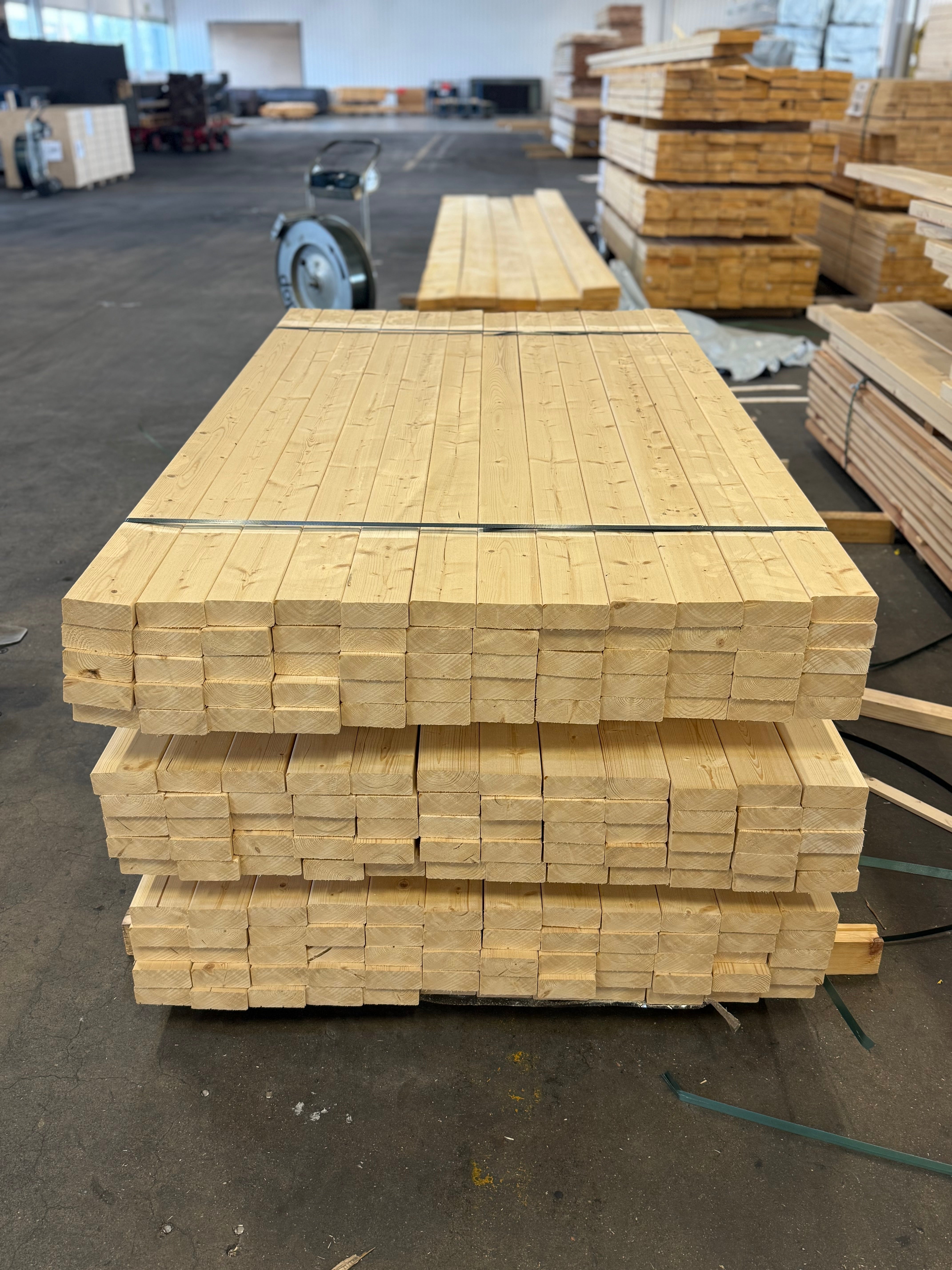 Paket Hyvlade Reglar 38x89- 60st 1.80m