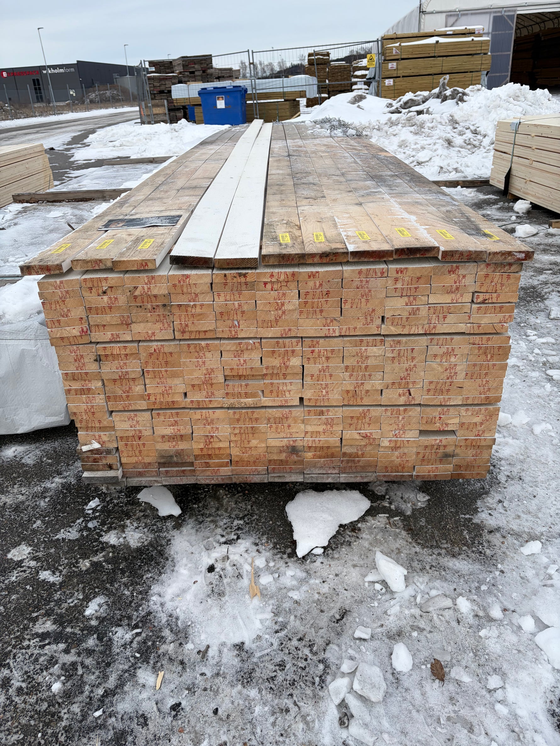 Paket 22x95 vit mellan 5.4 m 286 st väderbitet/mögel? - Spirec