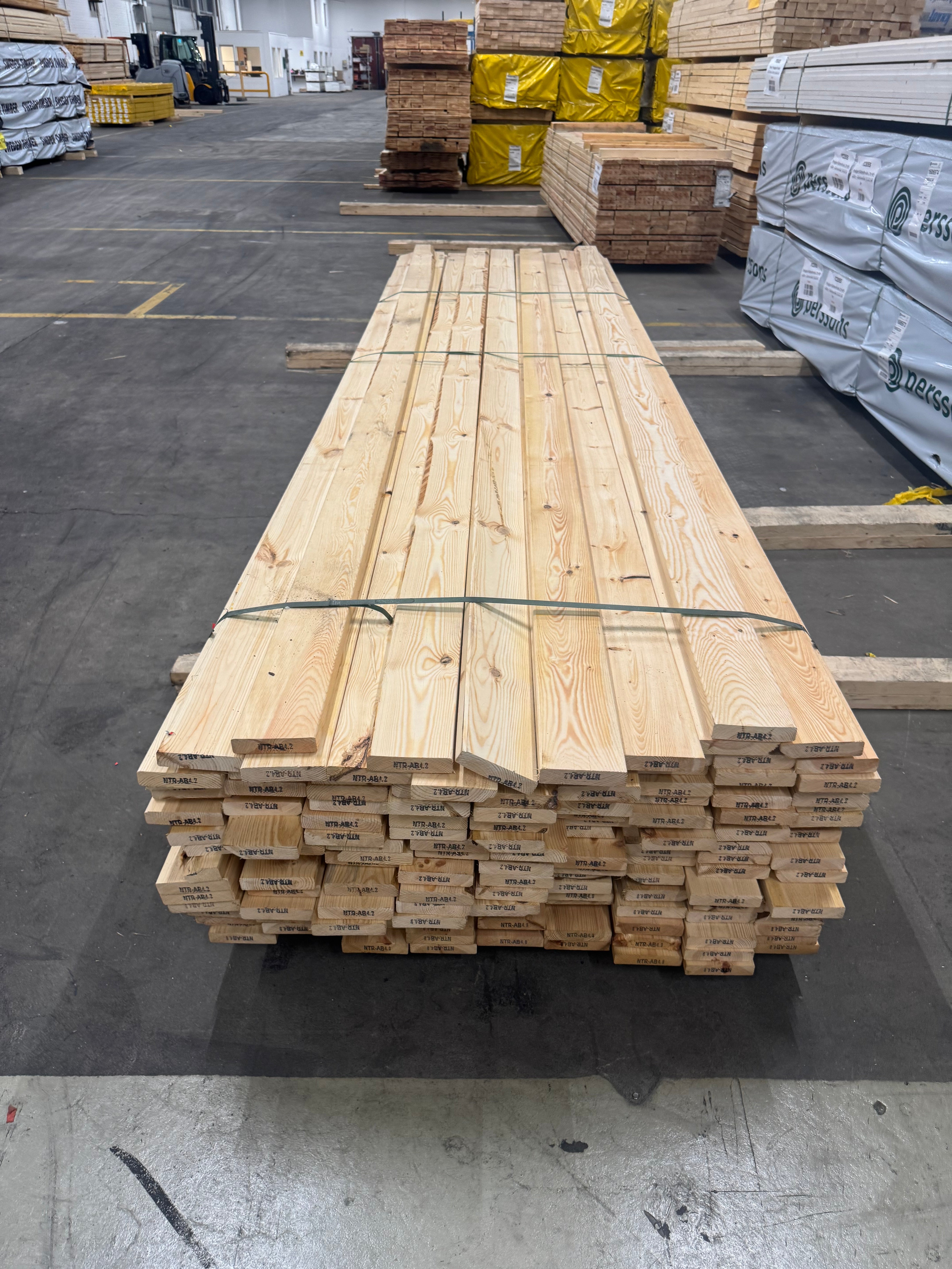 Paket Hyvlad 28x120mm Obehandlad 155st
