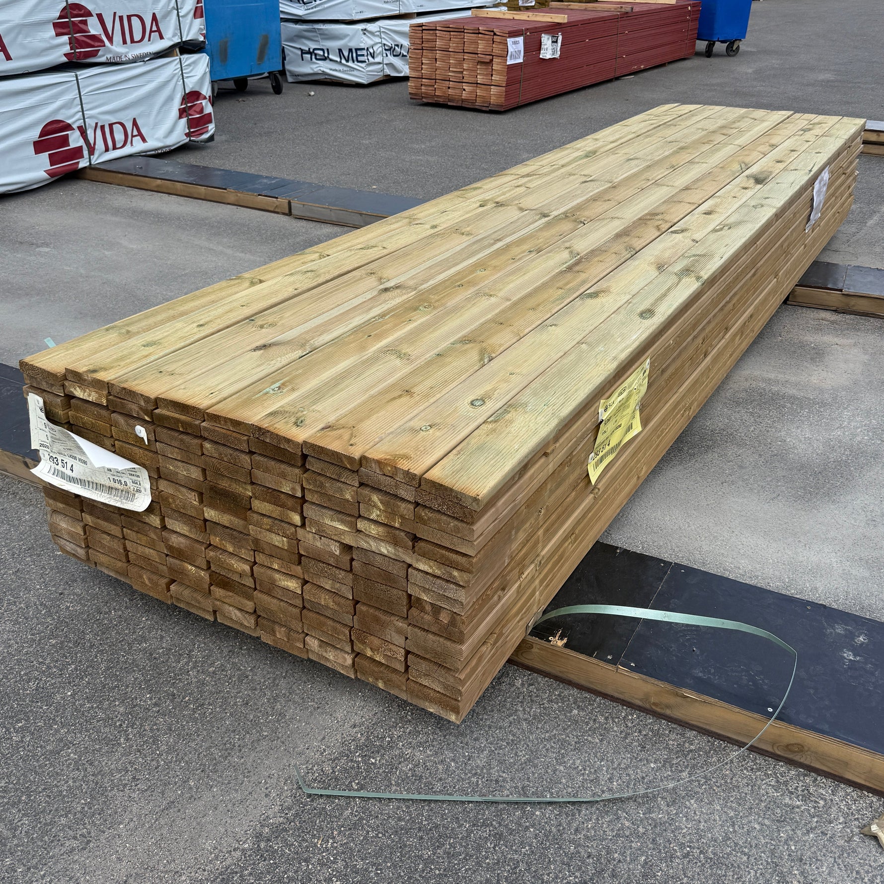 Paket Tryckimpregnerad Rillad Trall 28x120mm, 144st 4.20m- Väderbitet