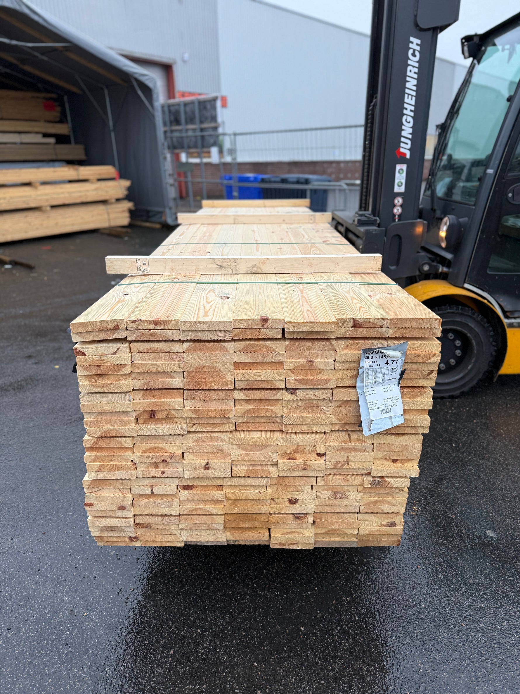 Paket Rillade Brädor 27x145mm Furu 3.90-4.50m (B-Sortering) - Spirec