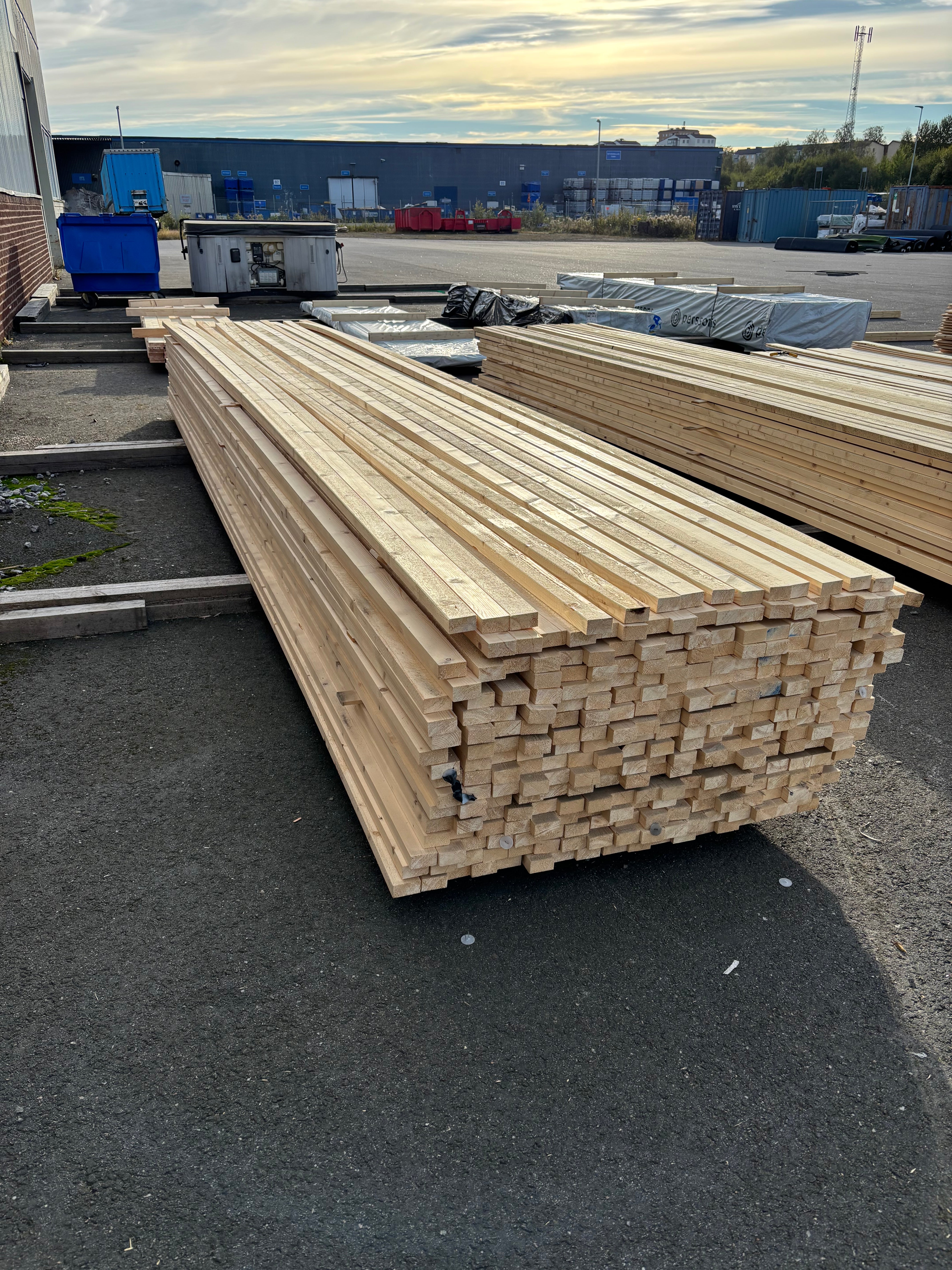 Paket Panel 28x51mm Finsågad – 272 st 5,40 m