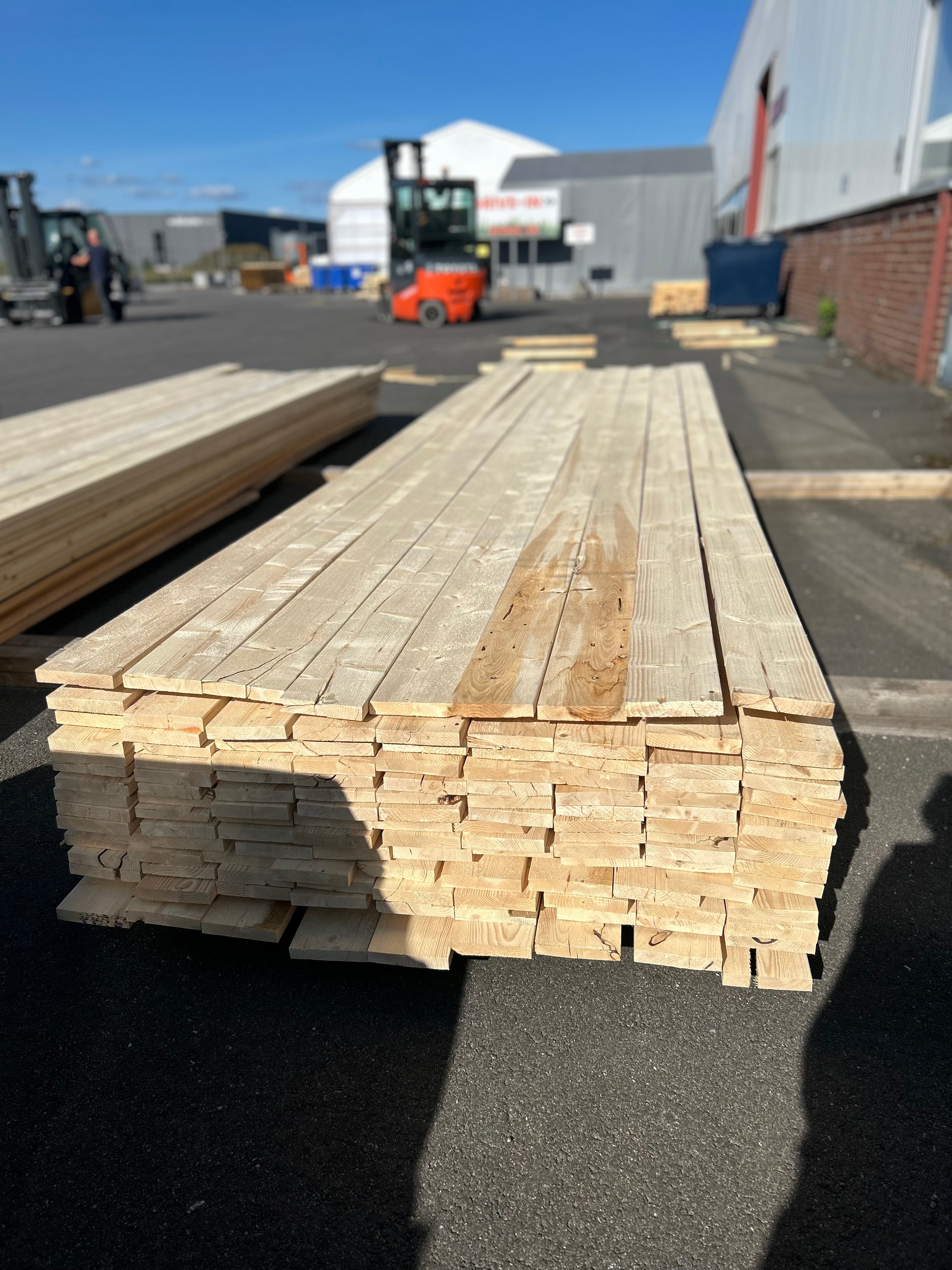 Paket Finsågad Panel 22x120mm 129st 4.20–4.80m – Andra sortering