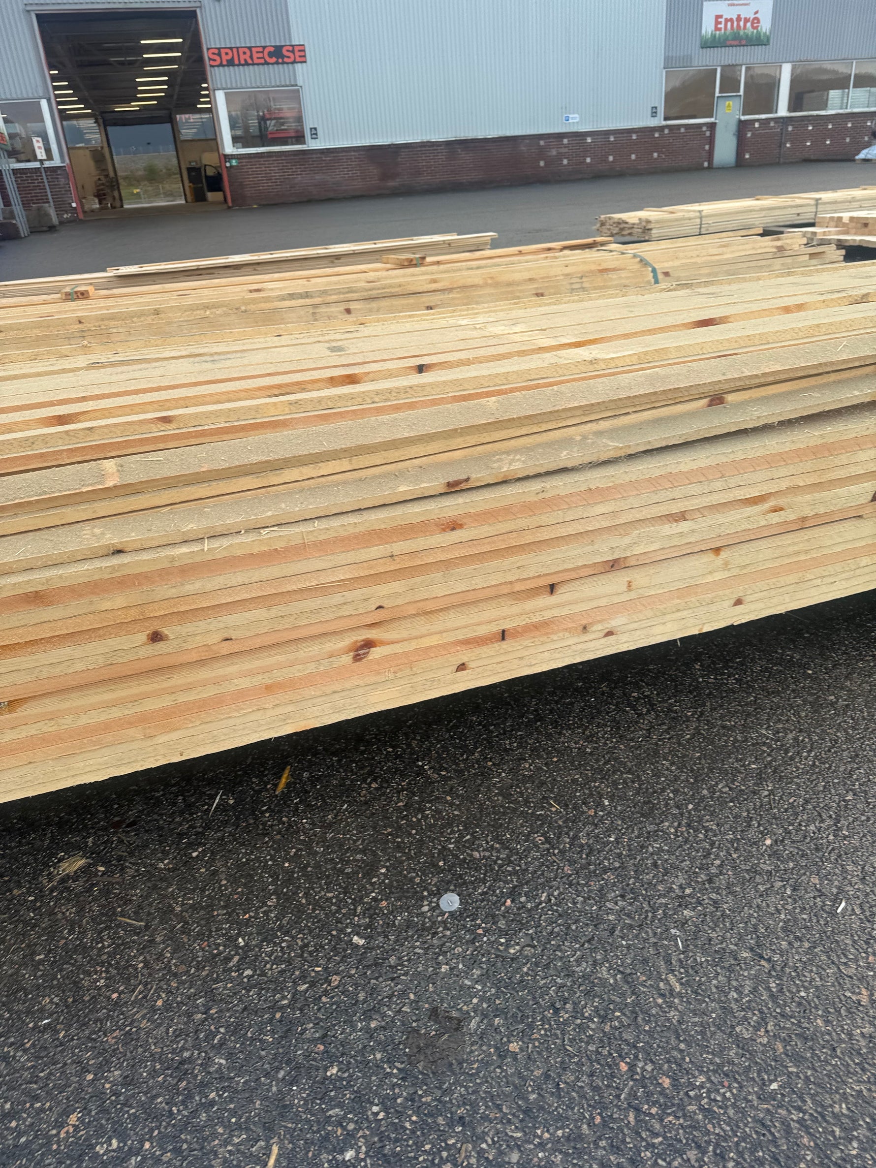 Paket Läkt 19x52 – 342 st (4,2–4,8 m, ohyvlade) - Spirec