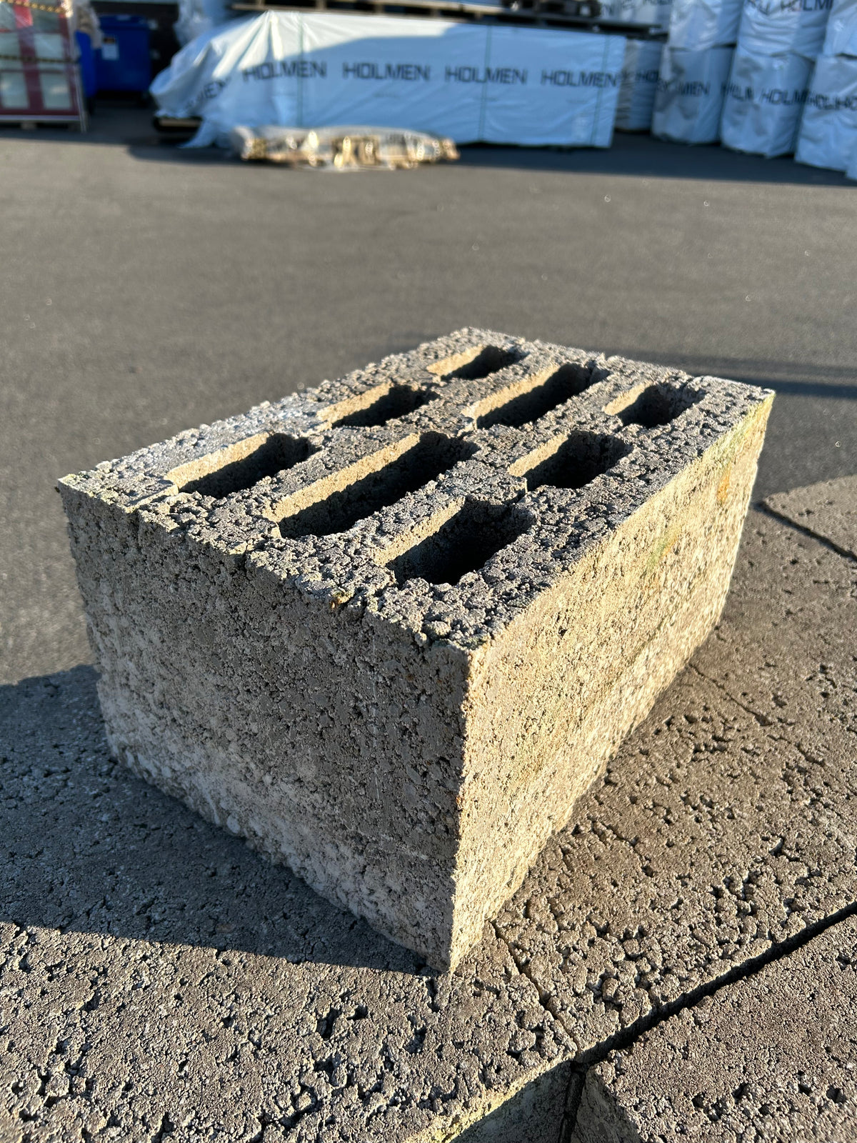 Pall Finja Betong Hålsten 25H 190×250×390 mm – 29 st