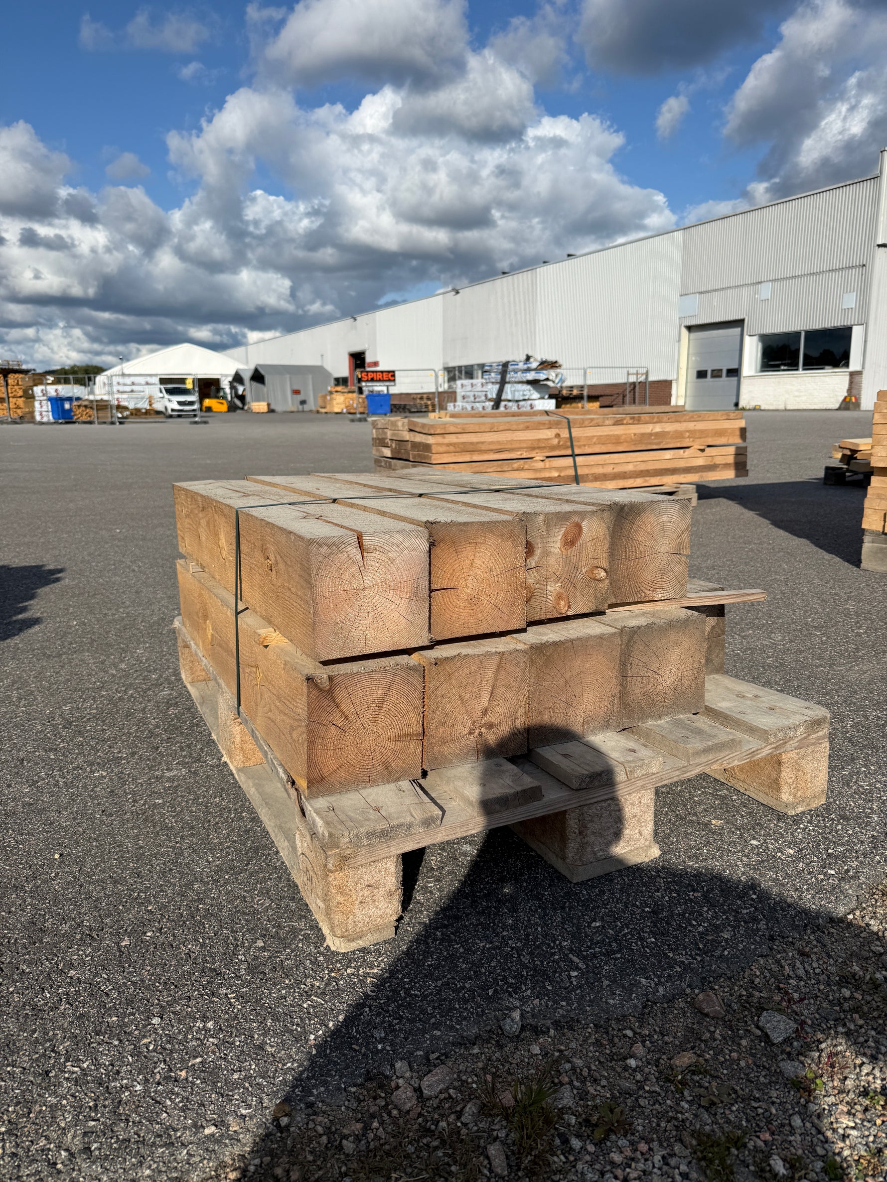 Parti Stolpar 150x150mm 100cm 9st