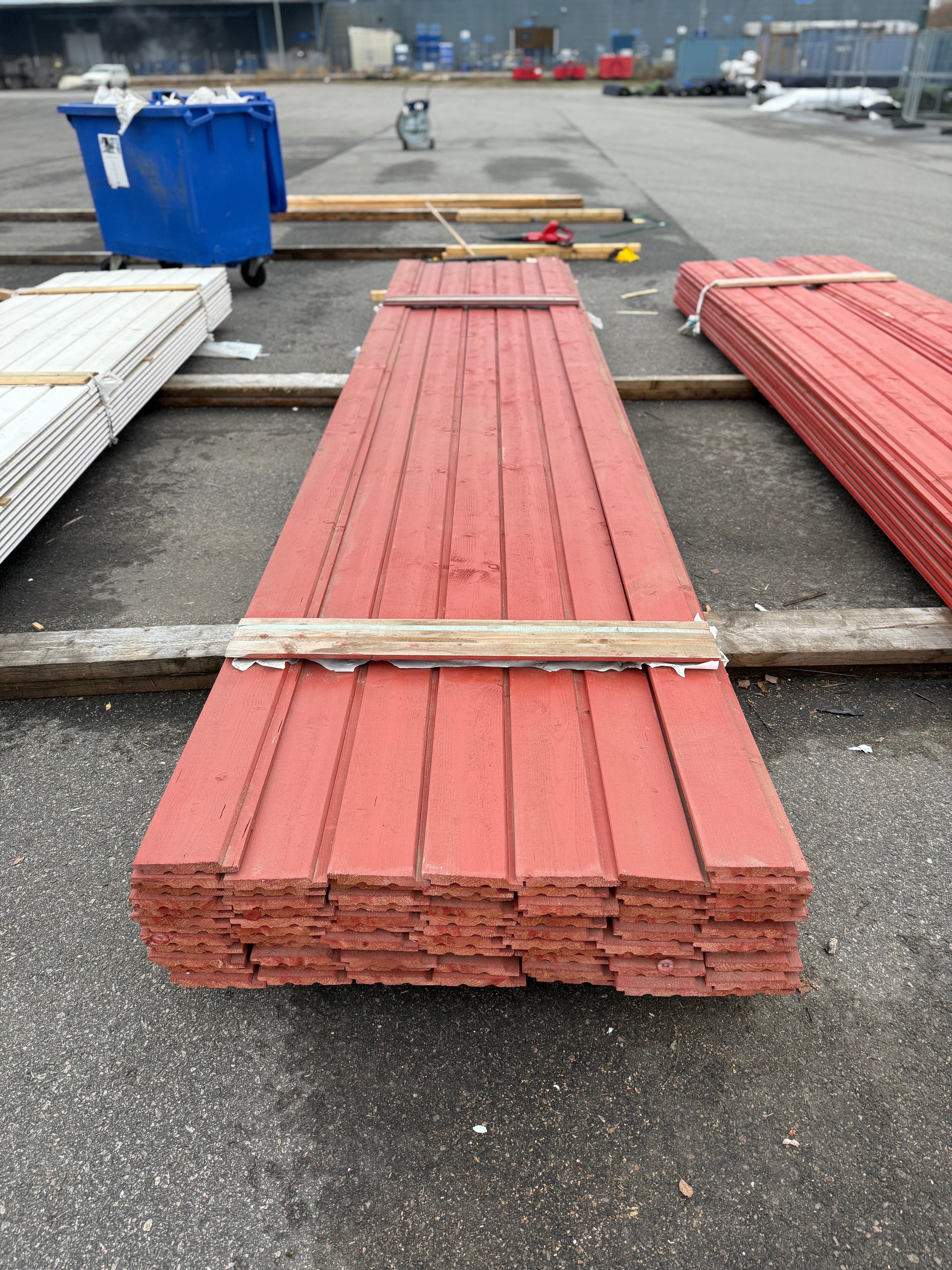 Paket Ytterpanel Falsad Enkelfas 21x147mm – 79 st (4,80 m, Brandröd)