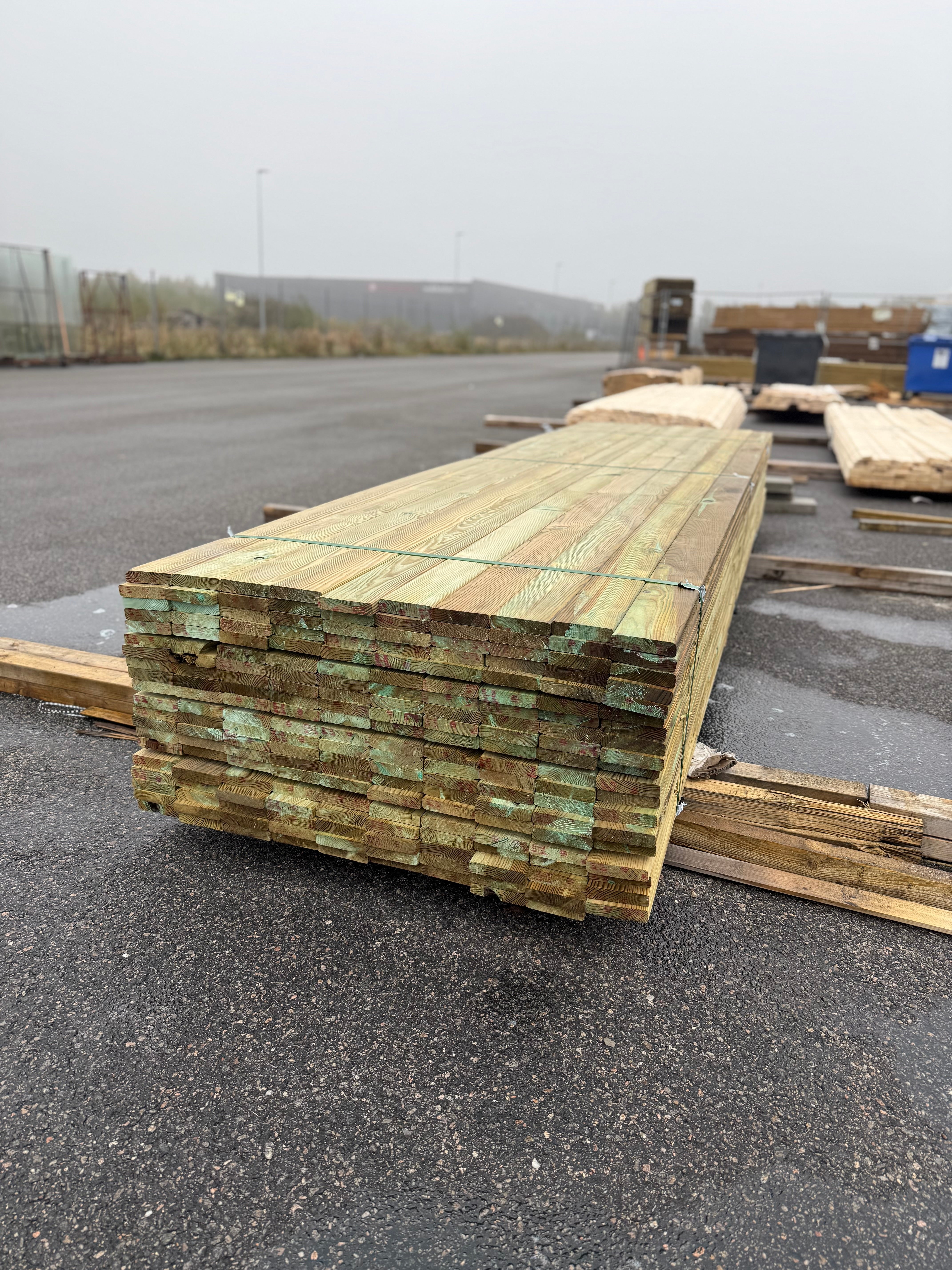 Paket Tryckimpregnerad trall 22x95mm 3,6-3,90m (B-Sortering)