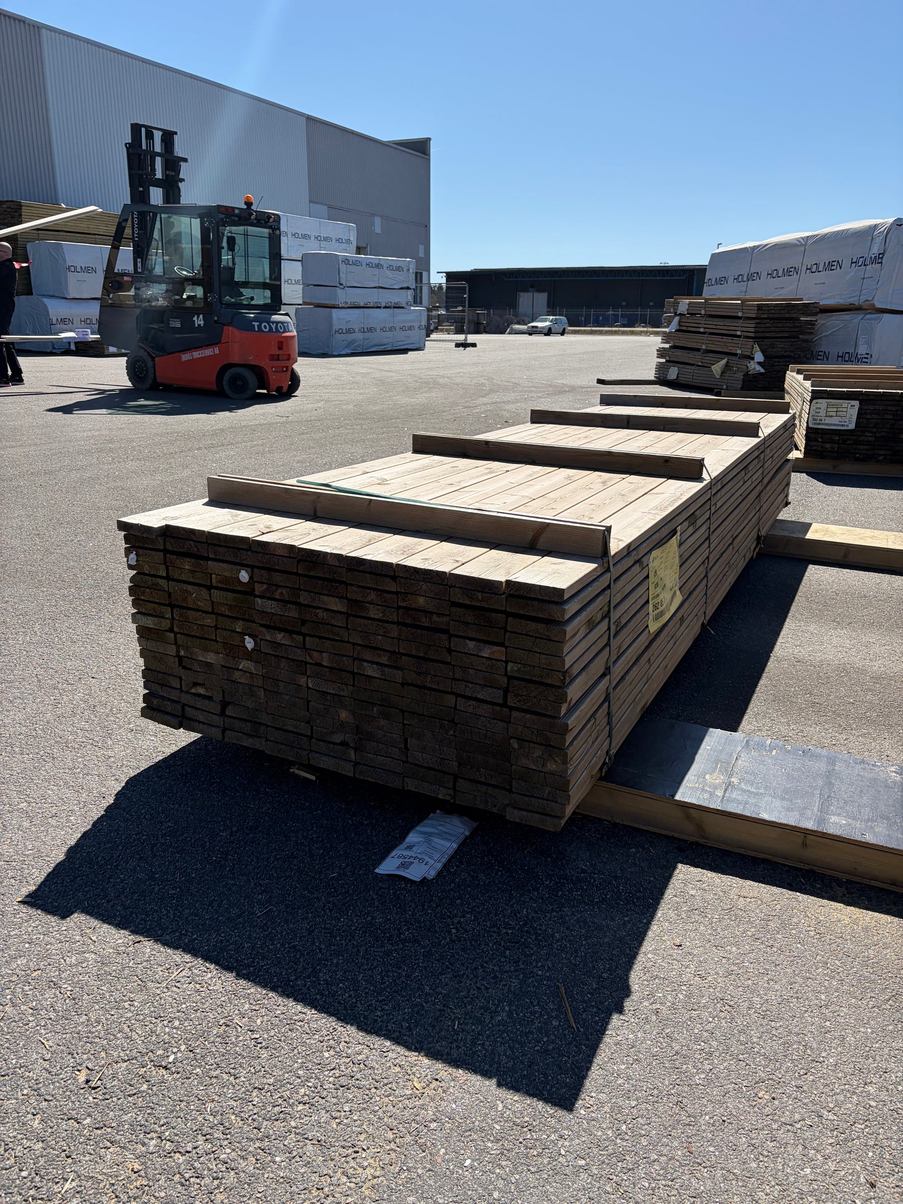 Paket Tryckimpregnerad Rillad Trall 28x120mm, 144st 3,90m
