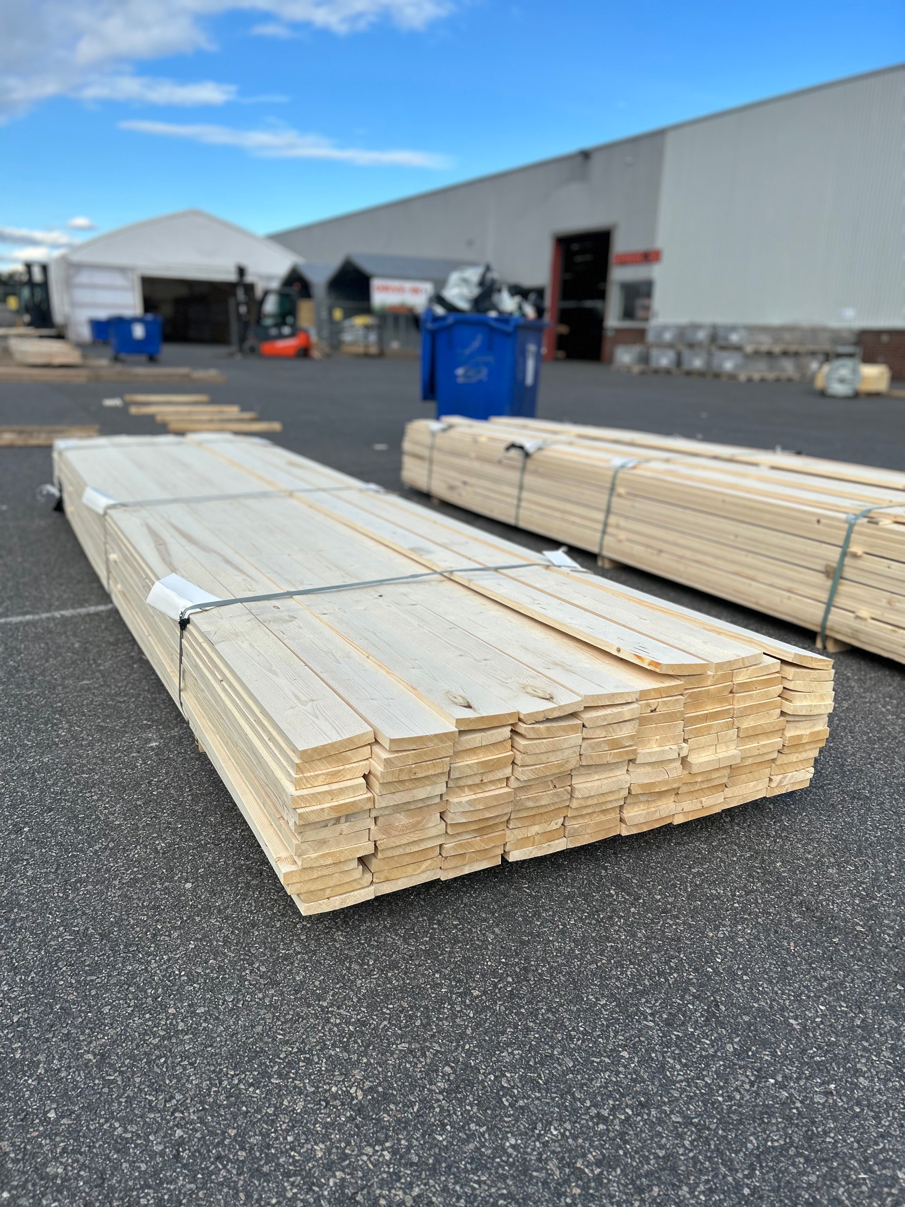 Paket Finsågad Panel 22x120mm 119st 4.20m – Andra sortering