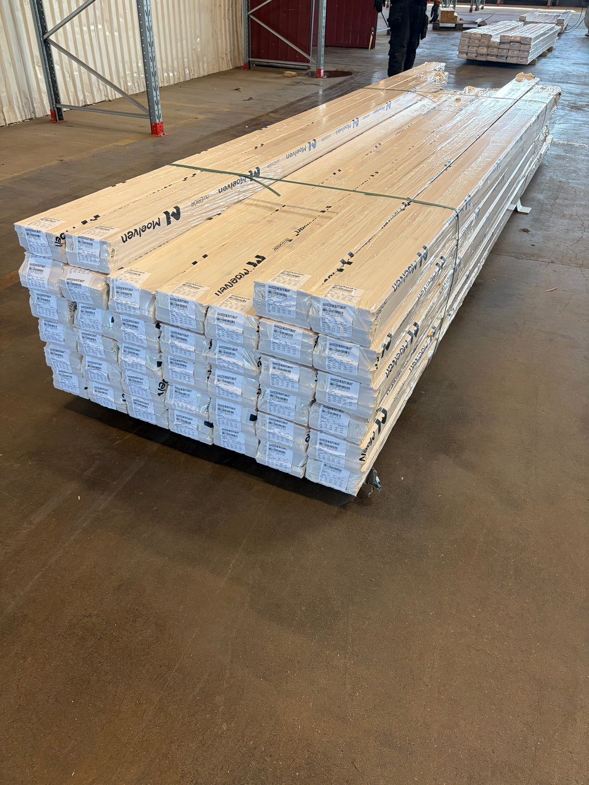 Paket Massivt furugolv 20×135/142 mm – Obehandlat Robust, ca 67 m²