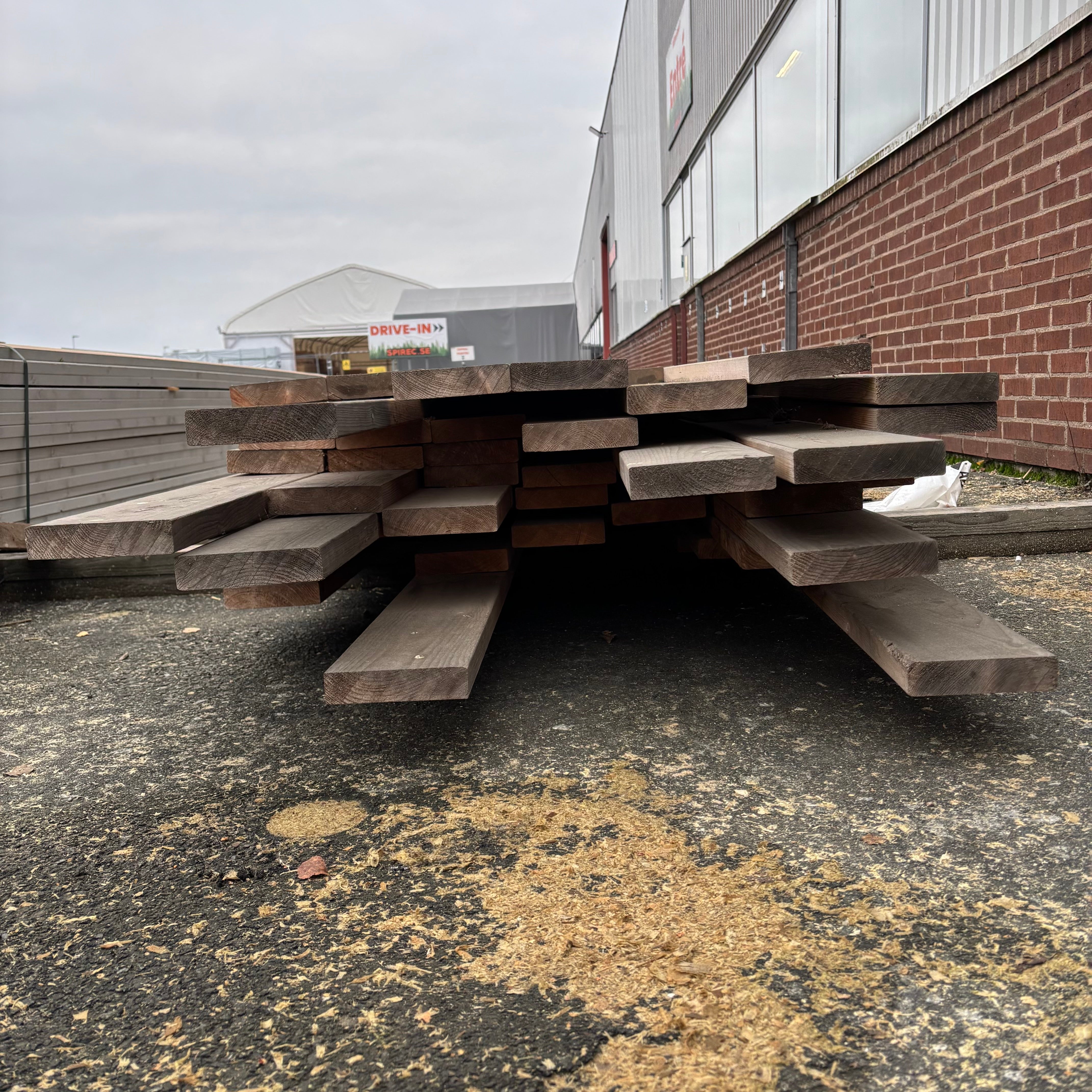 Paket Brädor Rundhyvlad 34x145mm – 70 st (3,6–5,4 m, Obehandlad Gran)