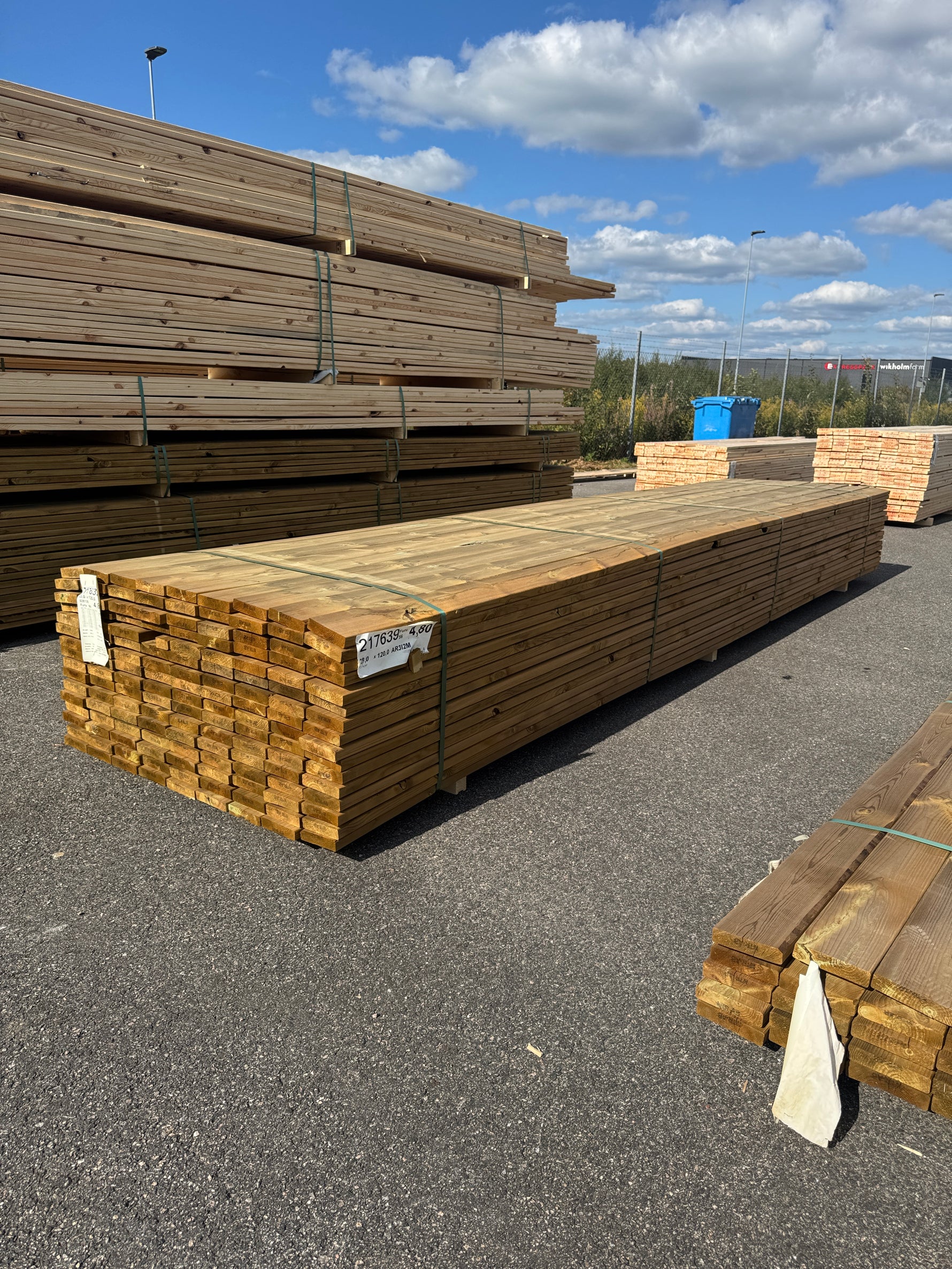 Paket Slät Trall 28x120 – 144st – 4.80 m – NTR AB – ANDRASORTERING