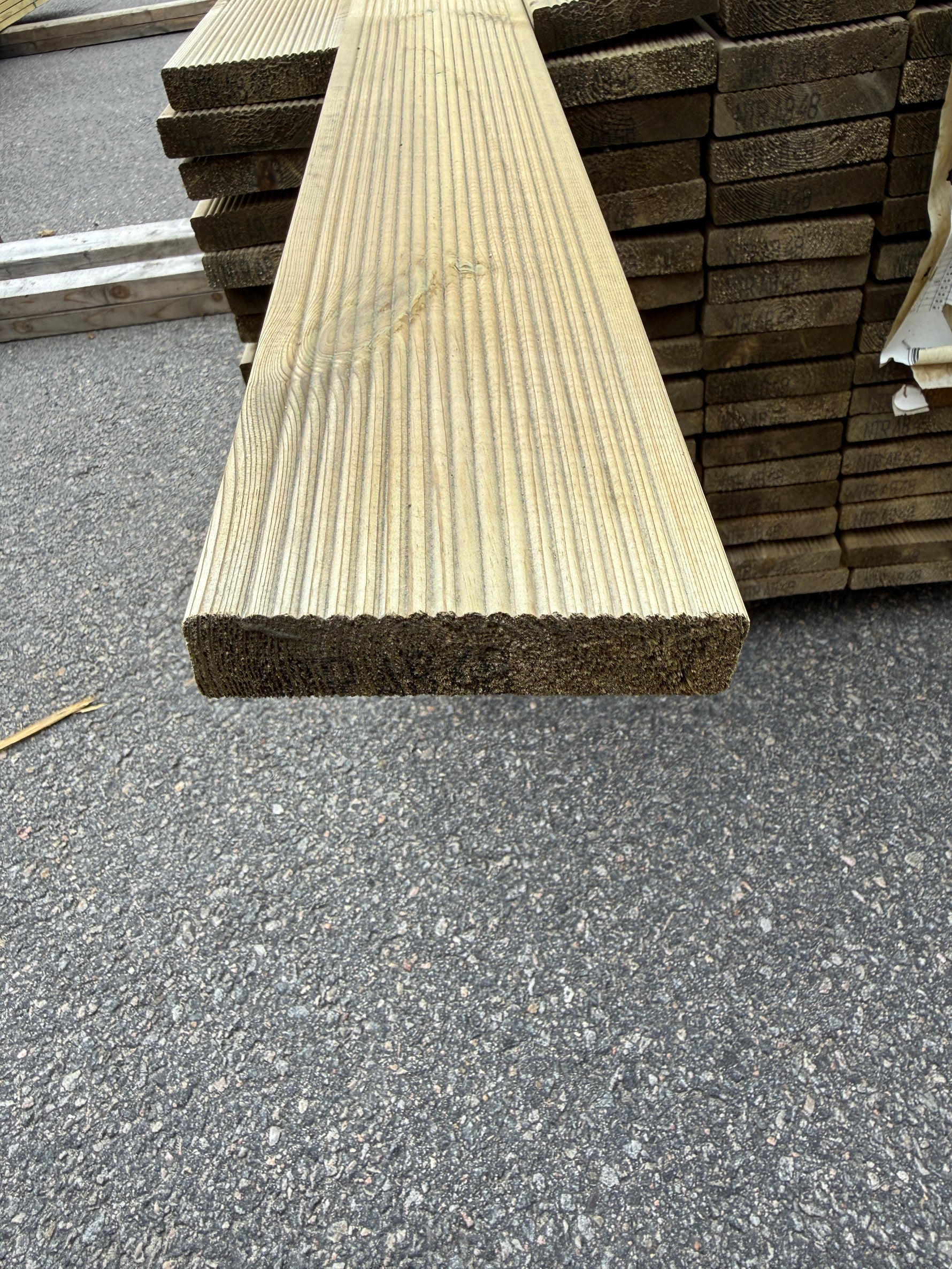 Paket Tryckimpregnerad Rillad Trall 28×120 mm, 153 st 4,80 m