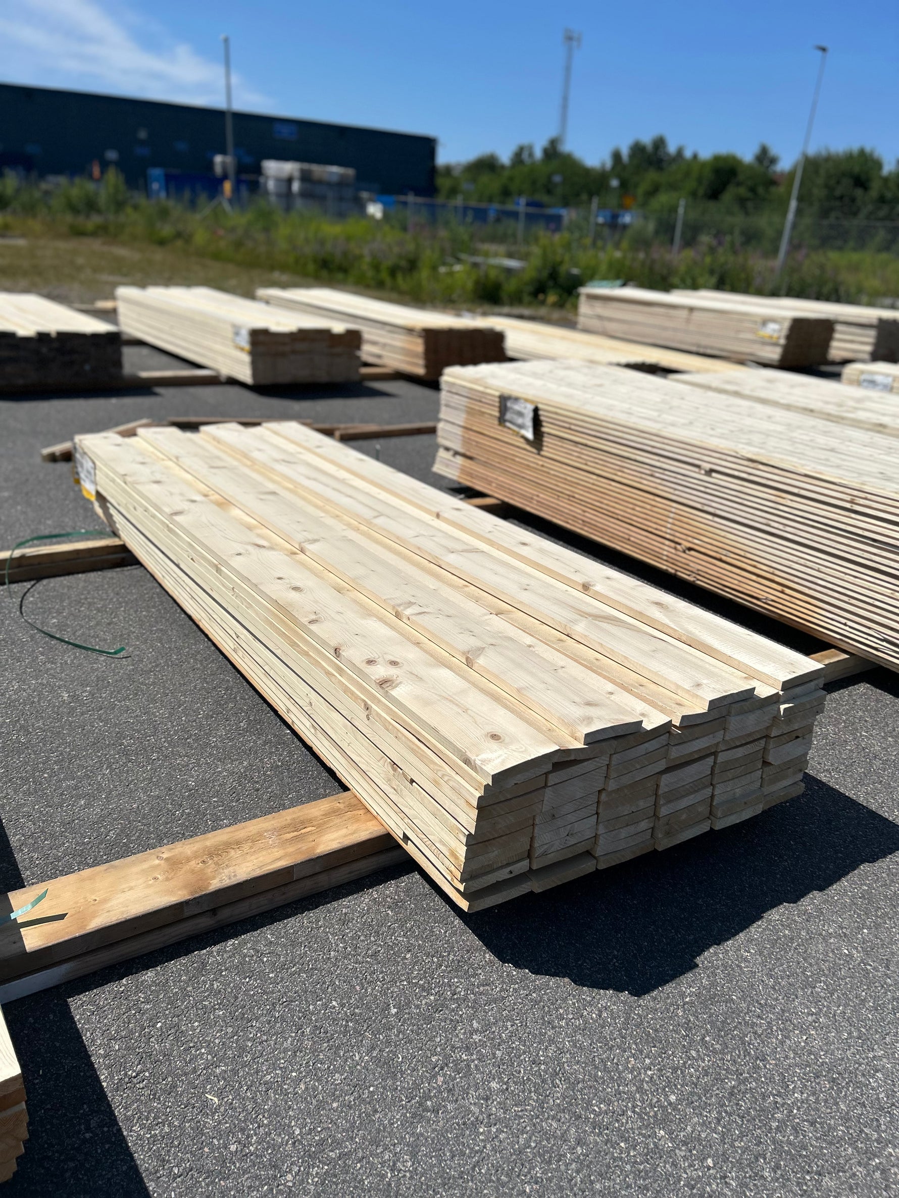 Paket Finsågade Brädor 28x170mm 3.0m 70st Obehandlade