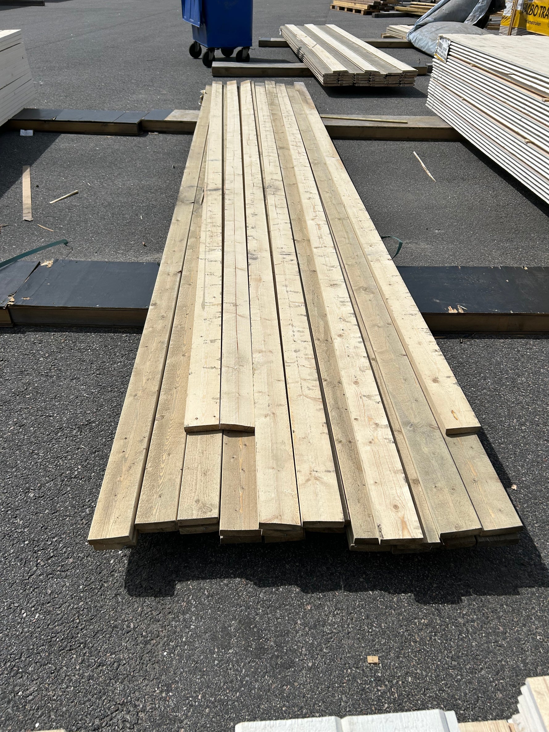 Paket Finsågade Brädor 22x95mm 5,10–5,40m 26st