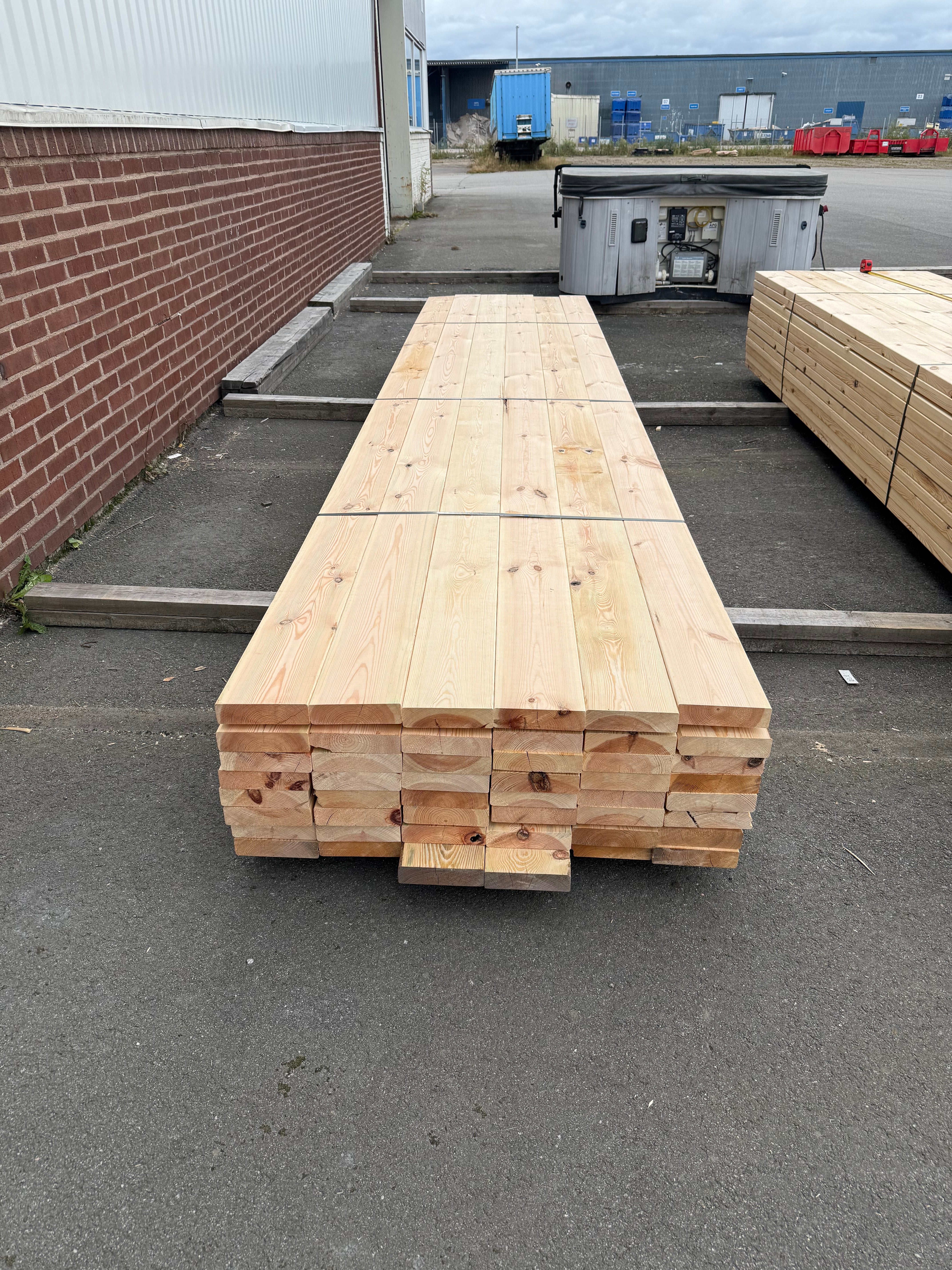 Paket Reglar 45x170mm – 48 st (4,80 m, furu)