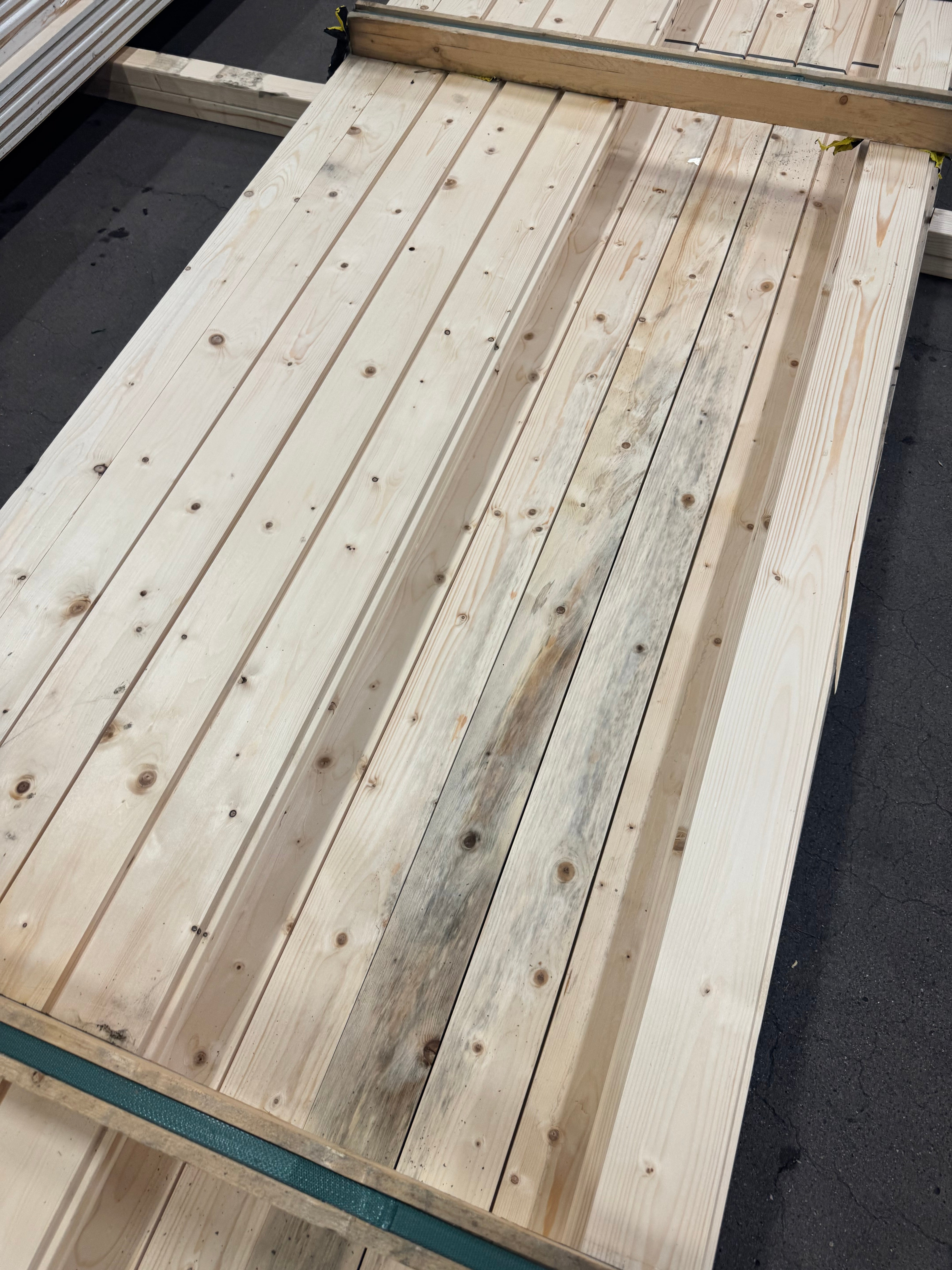 Paket Slätspont 28x95mm 68st 4.80m