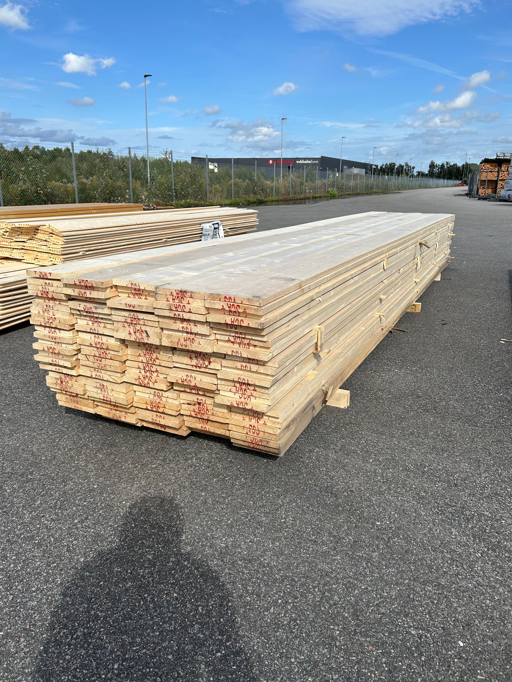 Paket Finsågade Brädor 22x195 mm – 5,40 m 125st Obehandlad