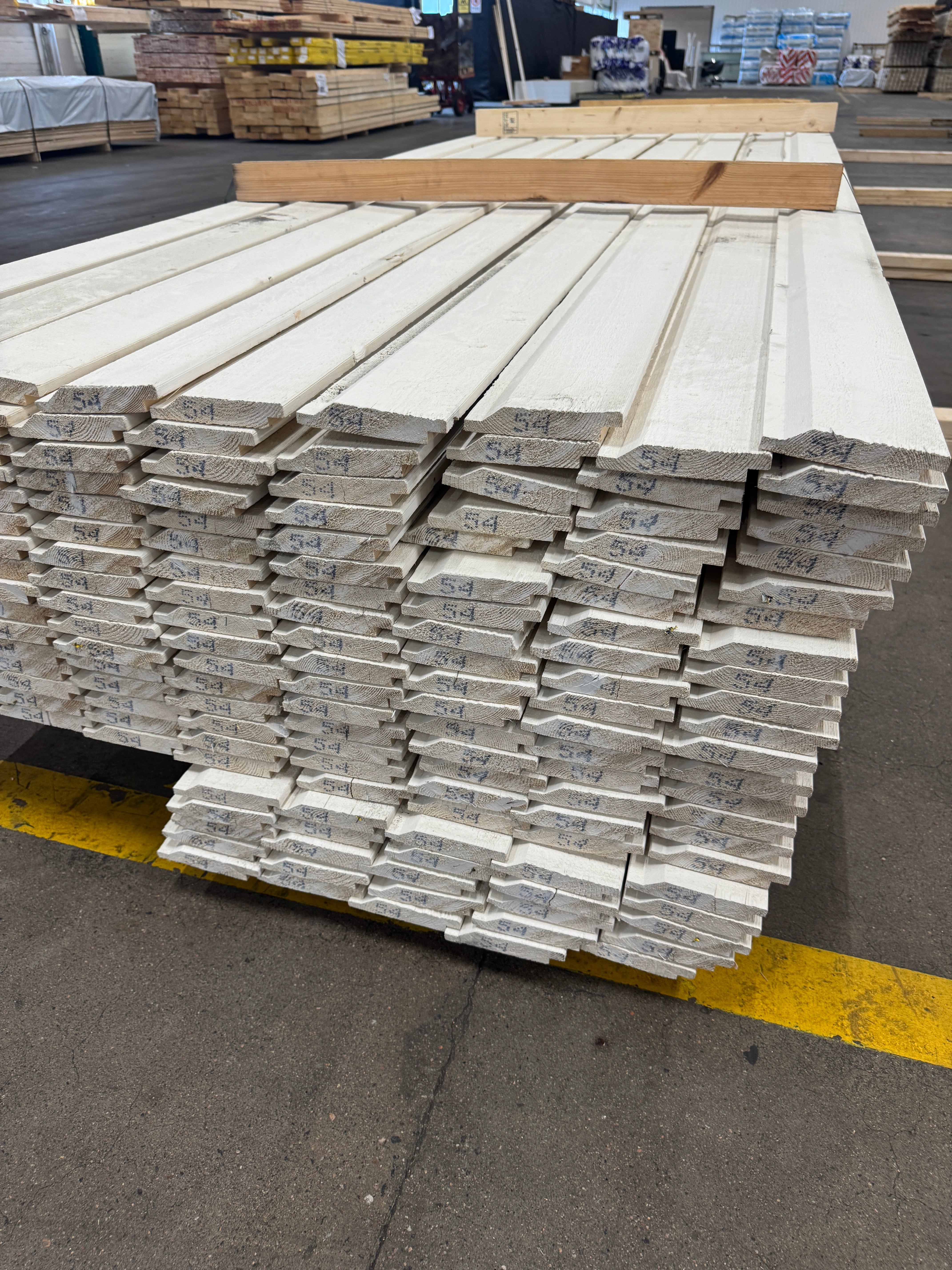 Paket Ytterpanel Enkelfas Halvspont 22x120mm – 164 st (4,80–5,40 m, gran, vitmålad)