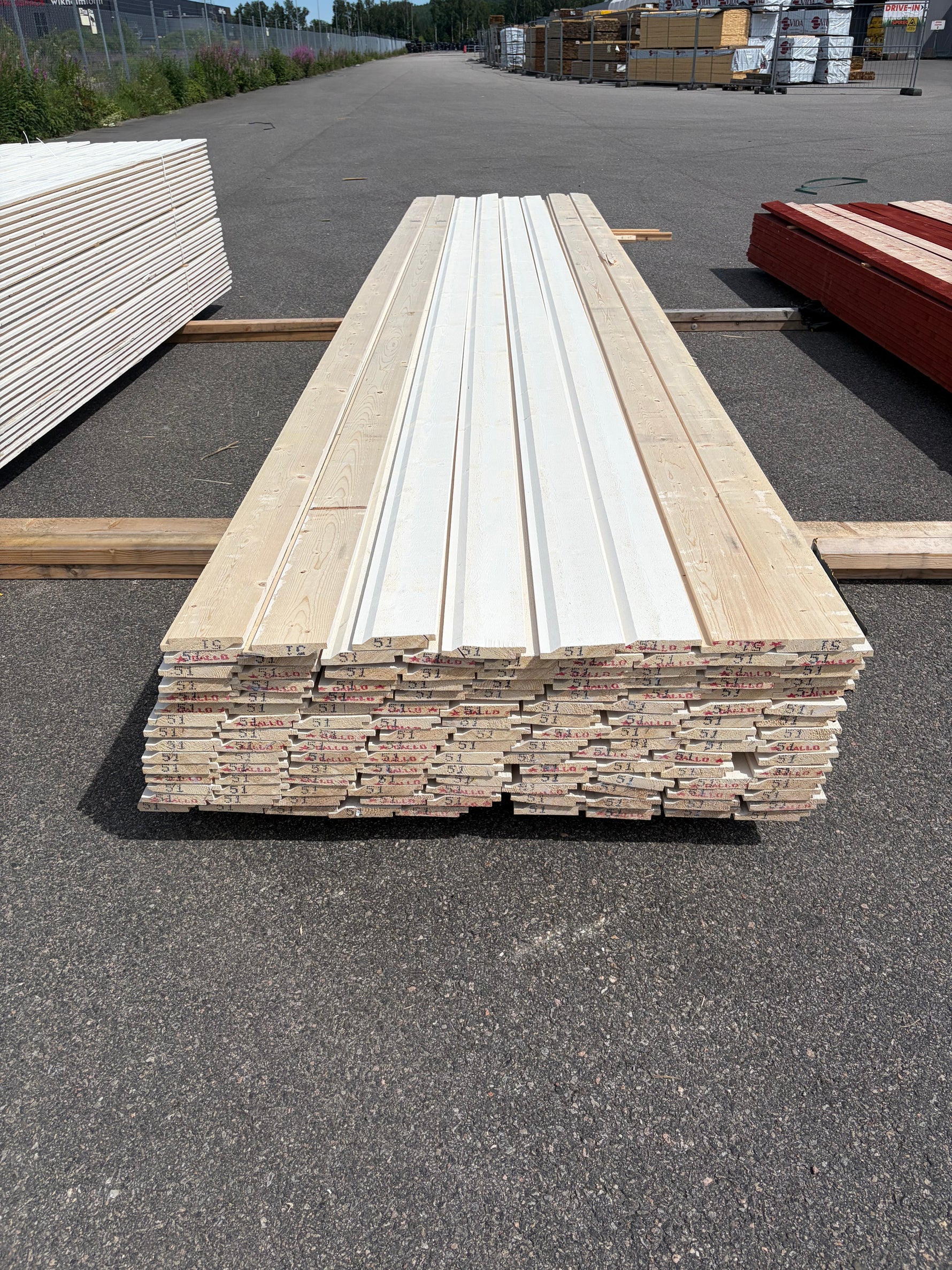 Paket Ytterpanel Enkelfas Halvspont 22x120mm, 134st 5.10m Grundmålade