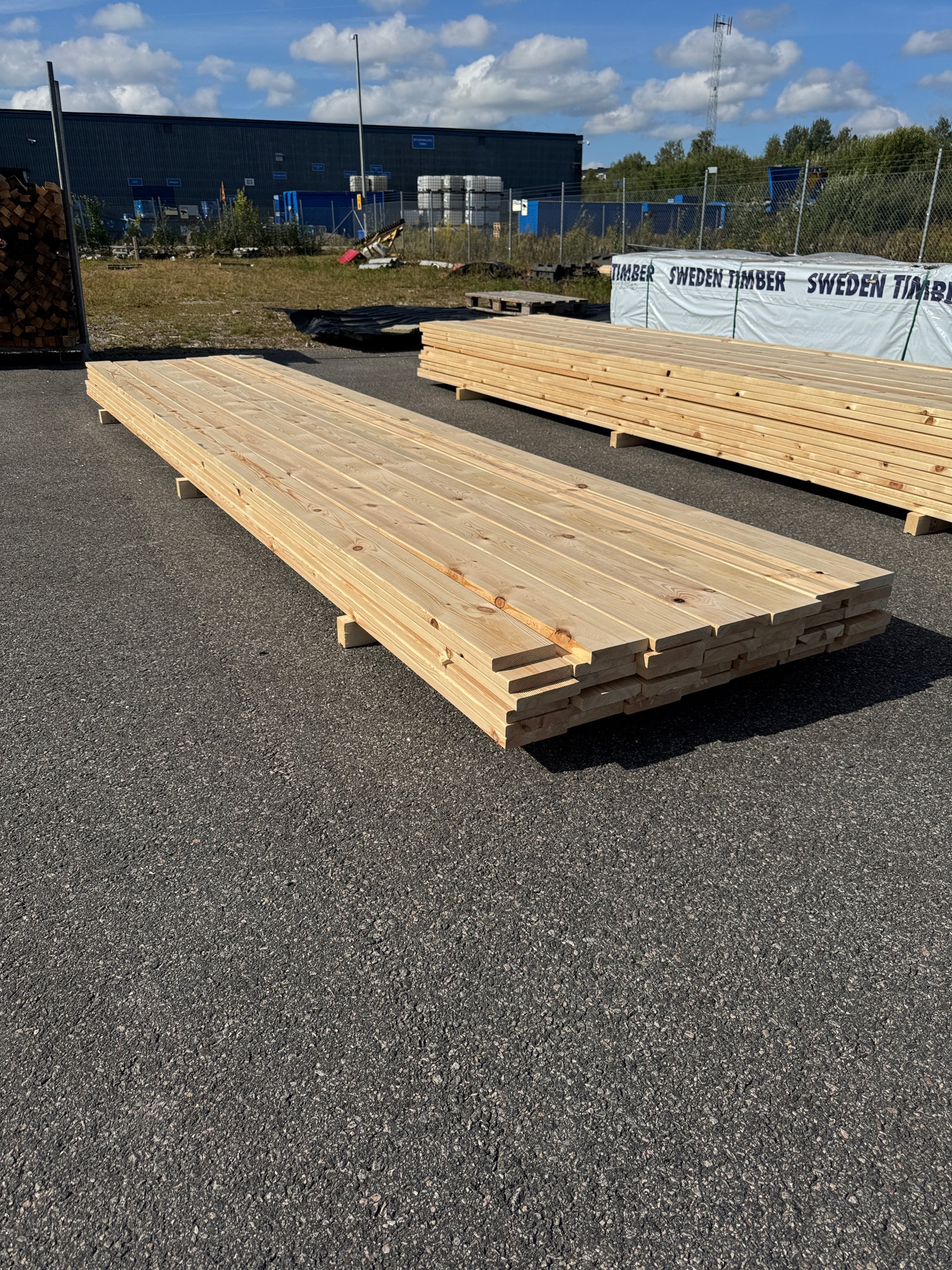 Paket Rillad 28x145 – 42st – 4.80 m – ANDRASORTERING
