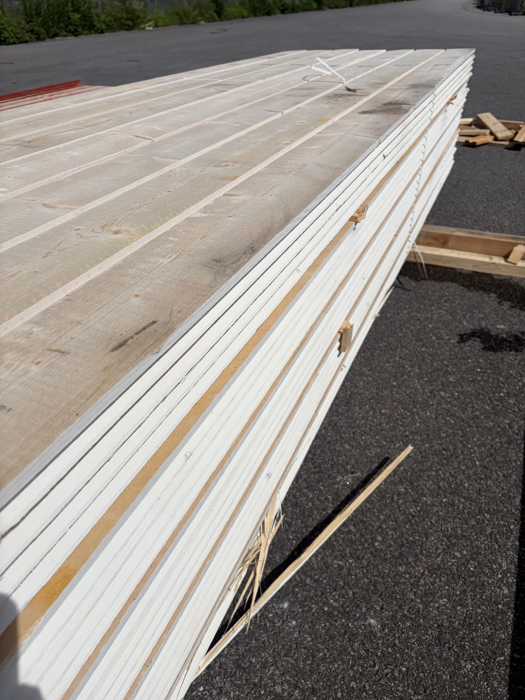Paket Ytterpanel Dubbelfas Halvspont 22x145mm, 175st 4.20m Grundmålad