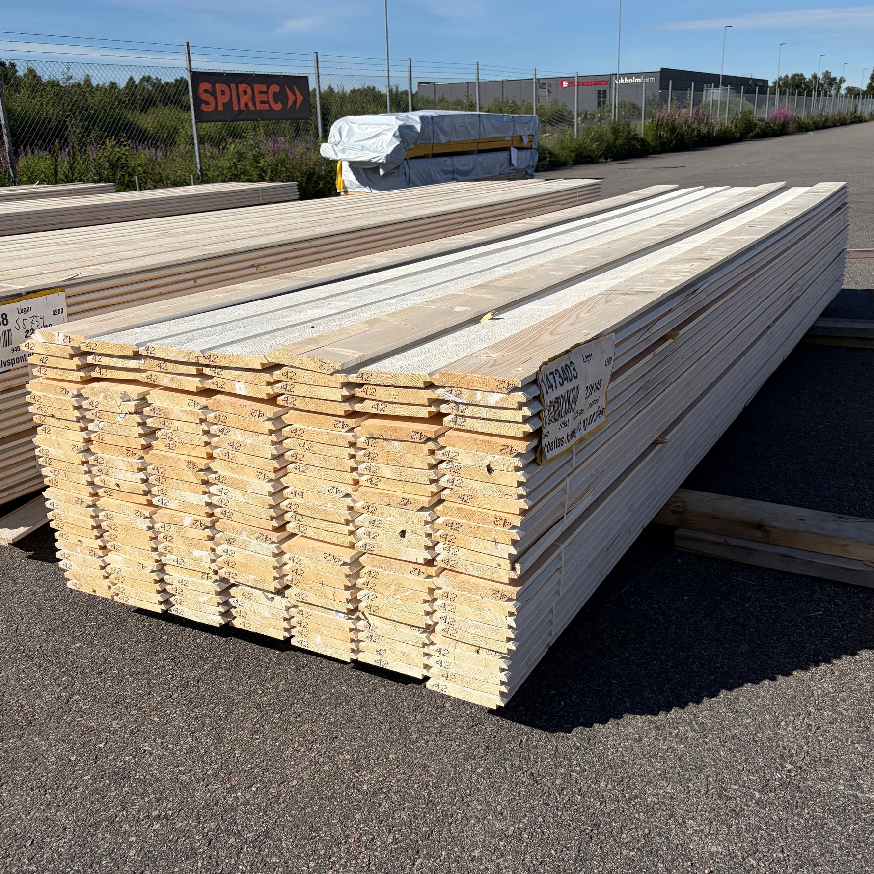Paket Ytterpanel Dubbelfas Halvspont 22x145mm, 163st 4.20m Grundmålad