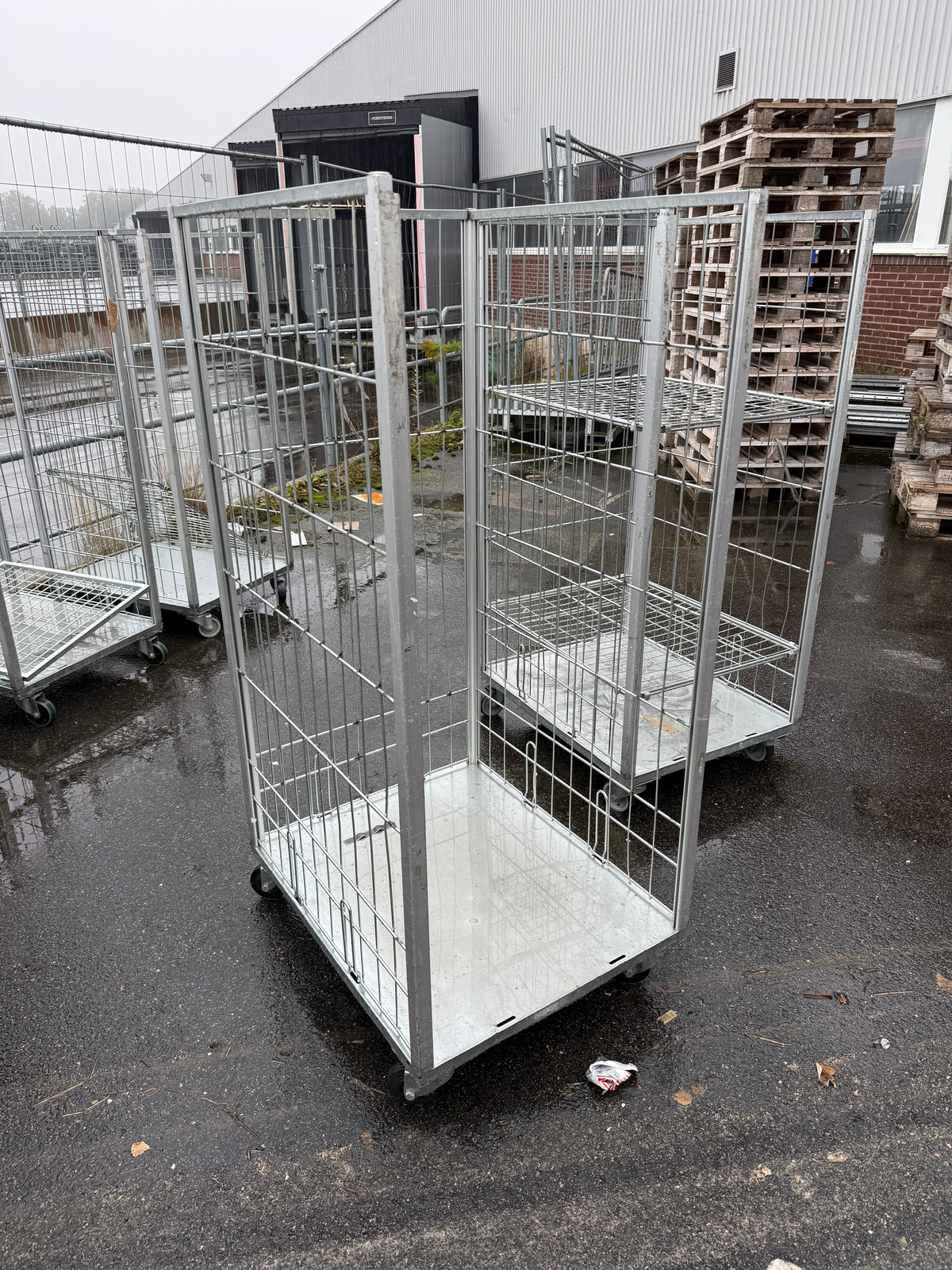 Parti Tresidiga Rullcontainrar – 17 st