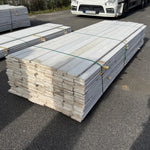 Paket Finsågade Brädor 22x120mm 3,00m 143st Grundmålade