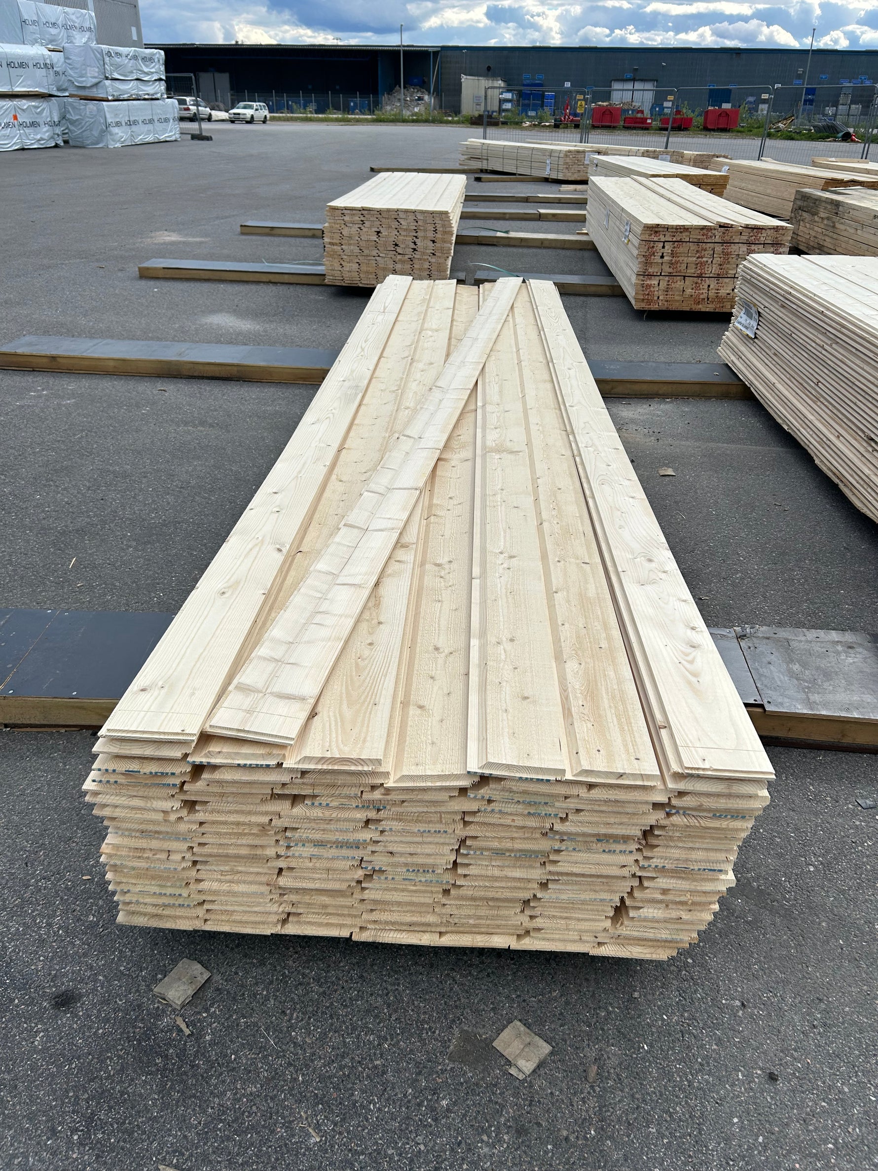 Paket Ytterpanel Enkelfas Fals 22x145mm 4.20m – 121st (Obehandlade)